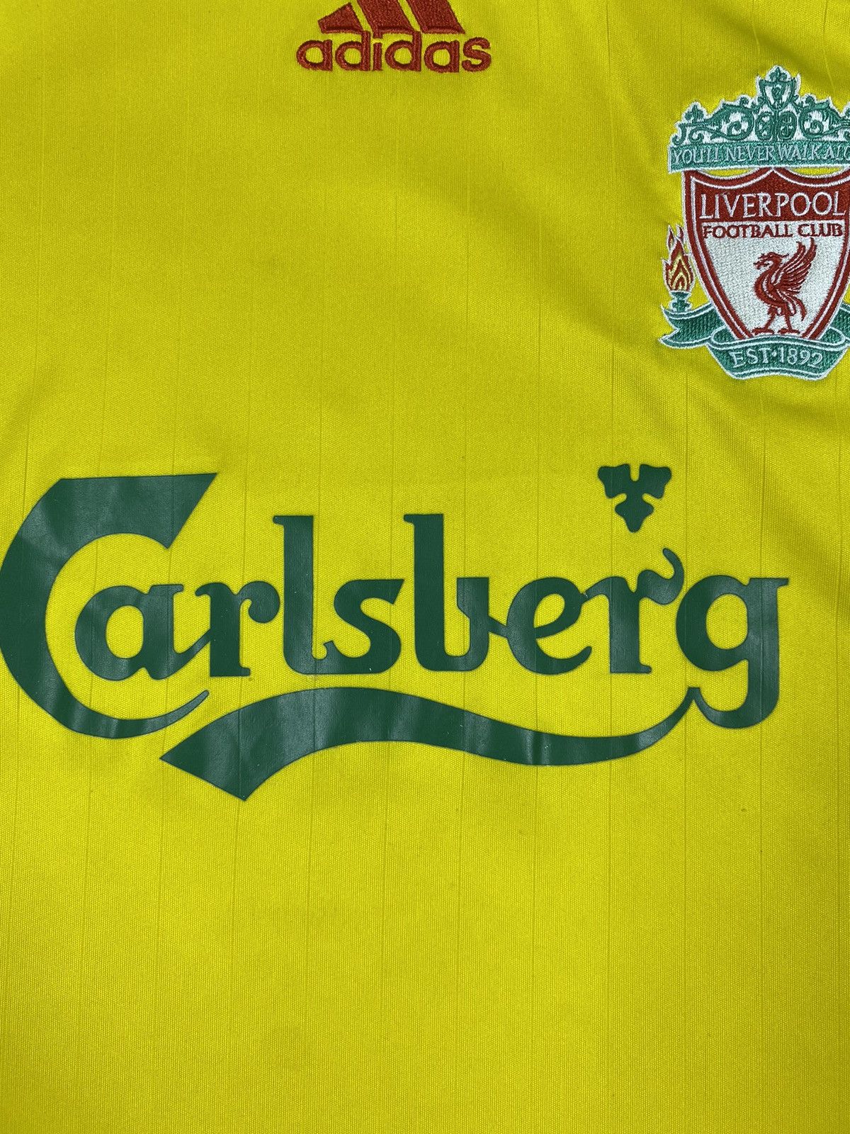 Adidas × Vintage Vintage Adidas Liverpool 2010 Soccer Jersey Size US M / EU 48-50 / 2 - 8 Thumbnail
