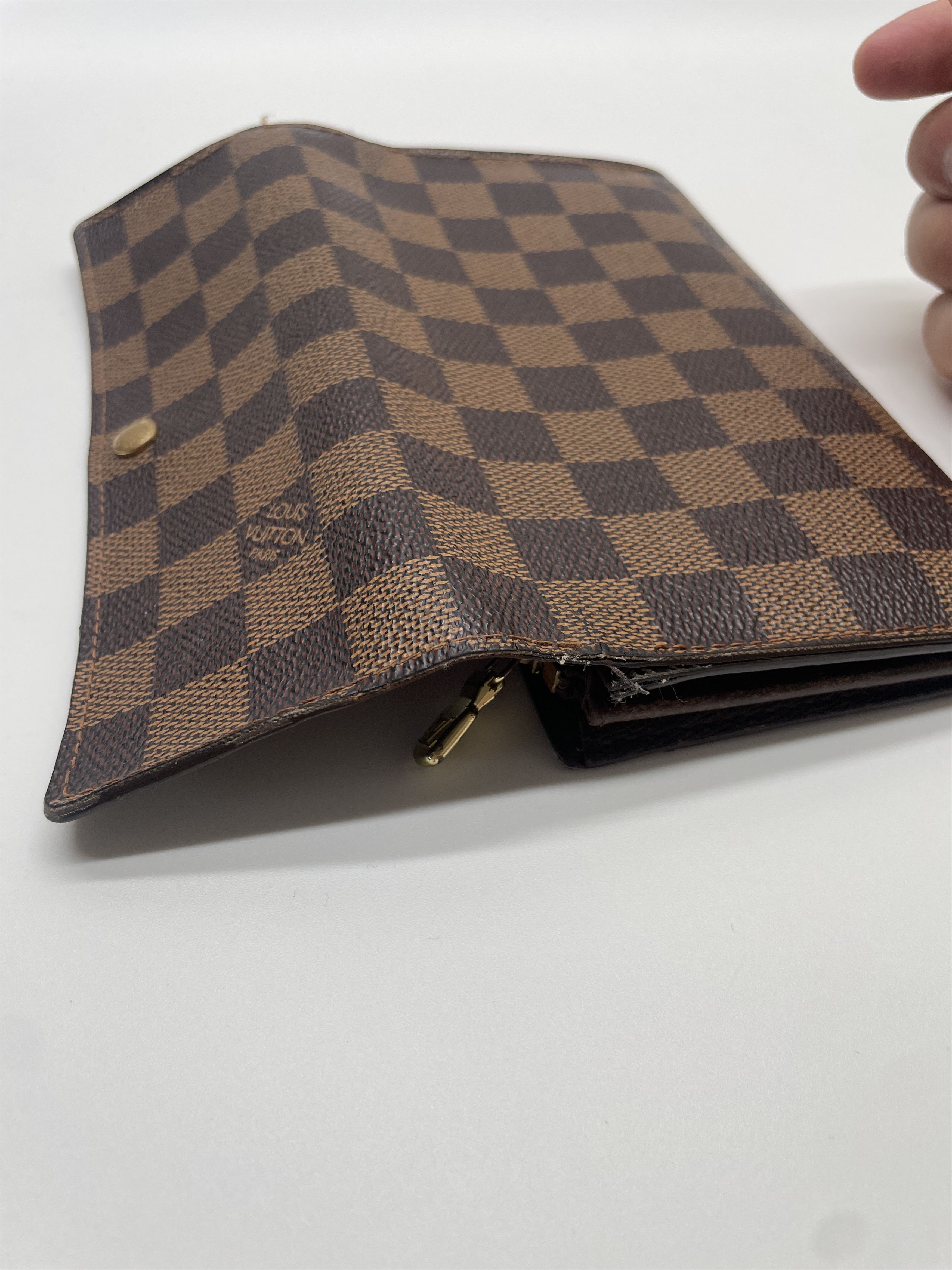 Louis Vuitton Authentic Louis vuitton Sarah Long Wallet Size ONE SIZE - 21 Thumbnail