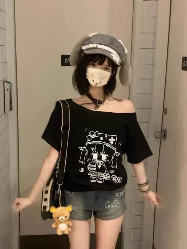 Japanese Brand Y2K Harajuku Anime Graphic Tee | One-Shoulder Oversized Top Size S / US 4 / IT 40 - 2 Thumbnail