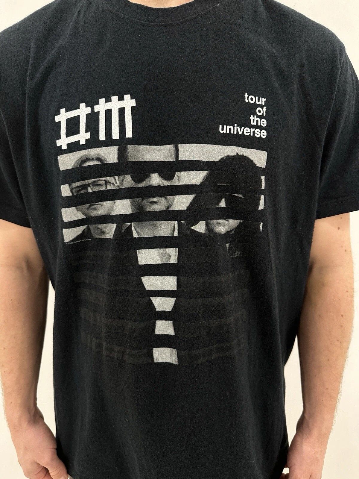 Vintage Depeche Mode World Tour Of The Universe 2009 Concert T-Shirt Size US XL / EU 56 / 4 - 4 Thumbnail