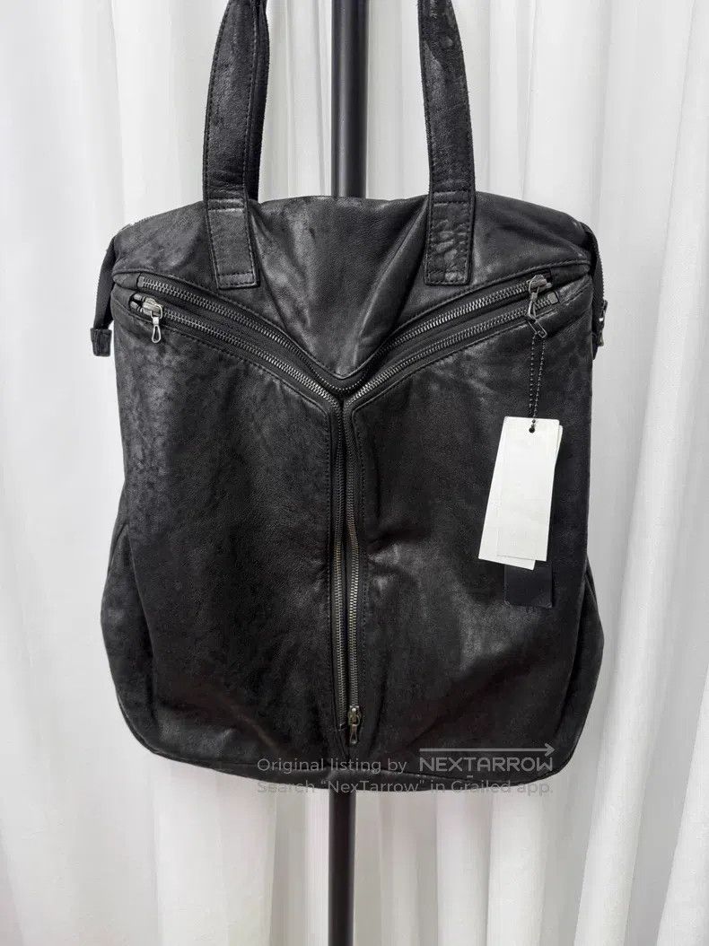 Julius Julius Ripped sheepskin geometric zipper handbag Size ONE SIZE - 1 Thumbnail