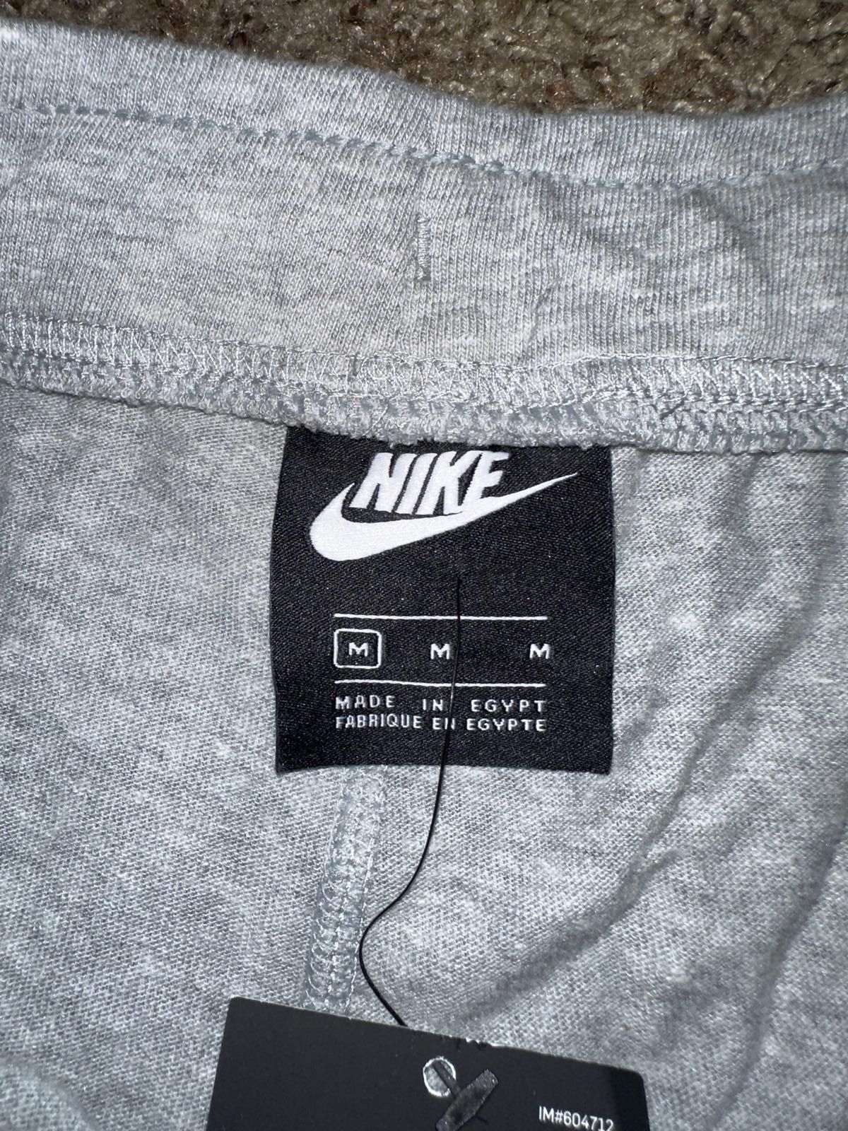 Nike Nike Women’s Sportswear Gym Vintage Grey Slim Fit Shorts Size 32" / US 10 / IT 46 - 4 Thumbnail