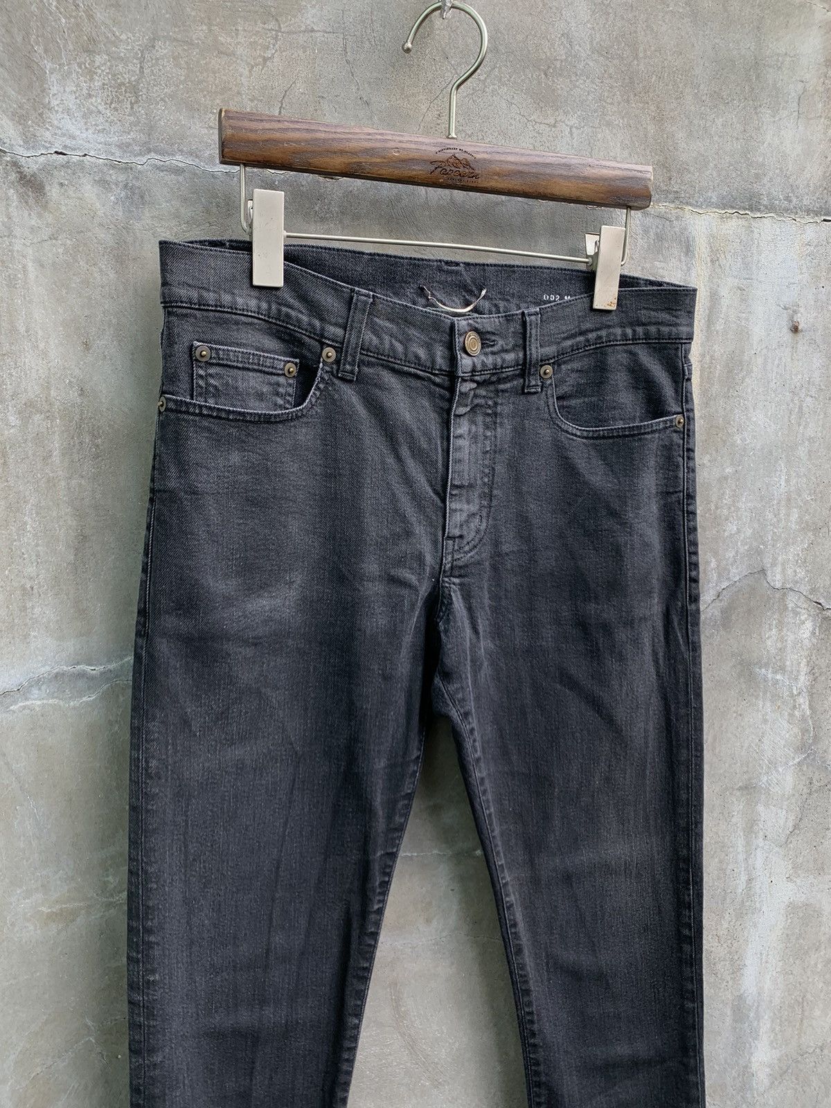 Saint Laurent Paris FW16 Washed Black Distressed Denim Size US 32 / EU 48 - 2 Thumbnail