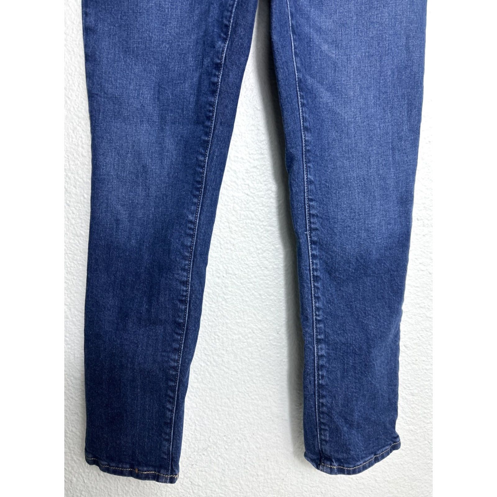 Gap Gap Maternity Jeans Dark Wash 4 32x27 Women Jeans Blue Straight Womens Size 27" / US 4 / IT 40 - 2 Thumbnail