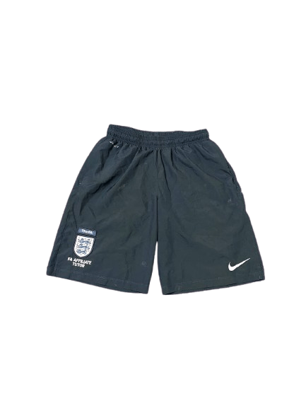 Nike Vintage Nike Embroidered Logo Training Shorts Size M Size US 30 / EU 46 - 1 Thumbnail