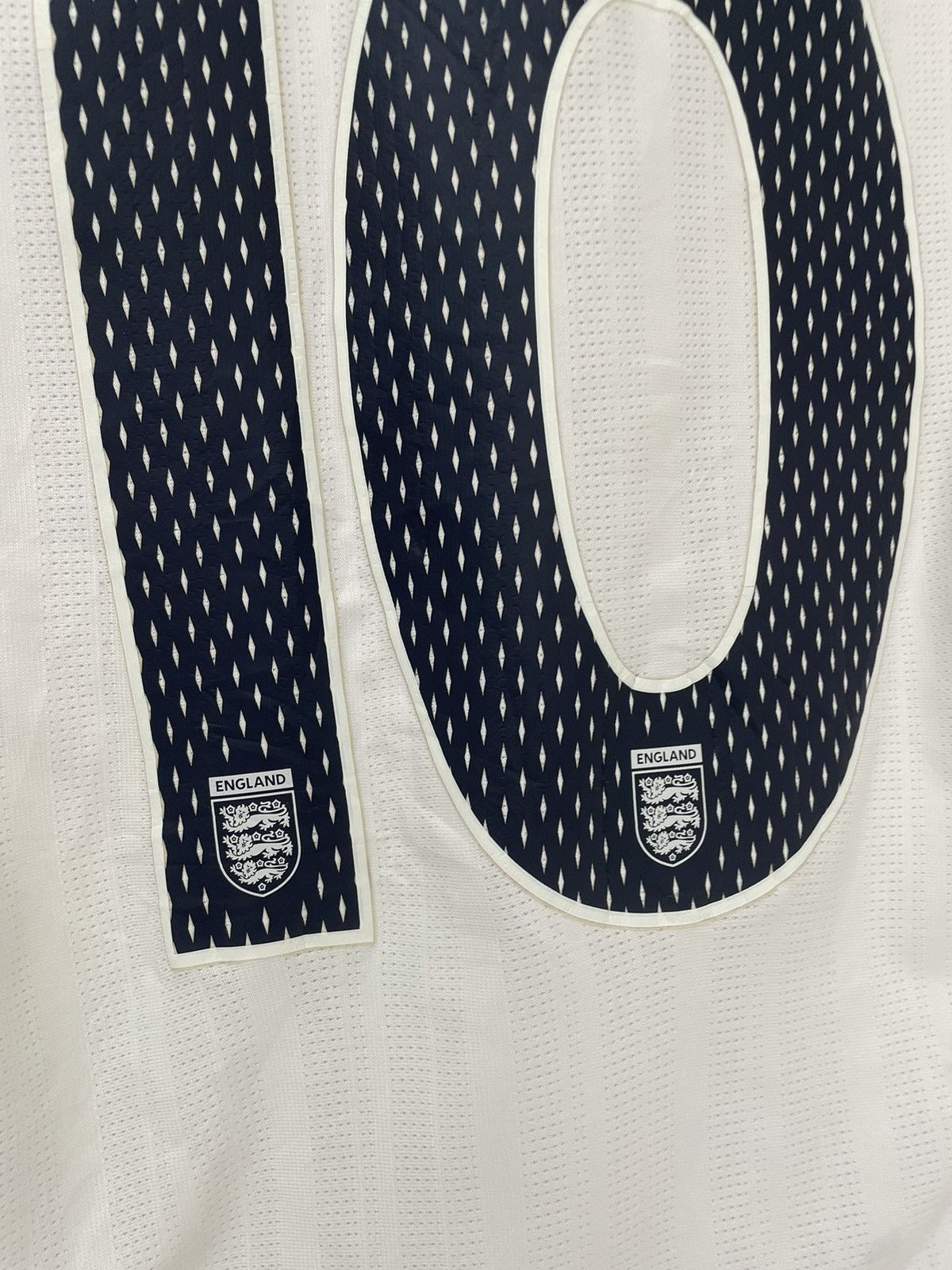 Umbro × Vintage UMBRO HOME 07/09 JERSEY NNS MICHAEL OWEN Size US XXS / EU 40 - 12 Thumbnail