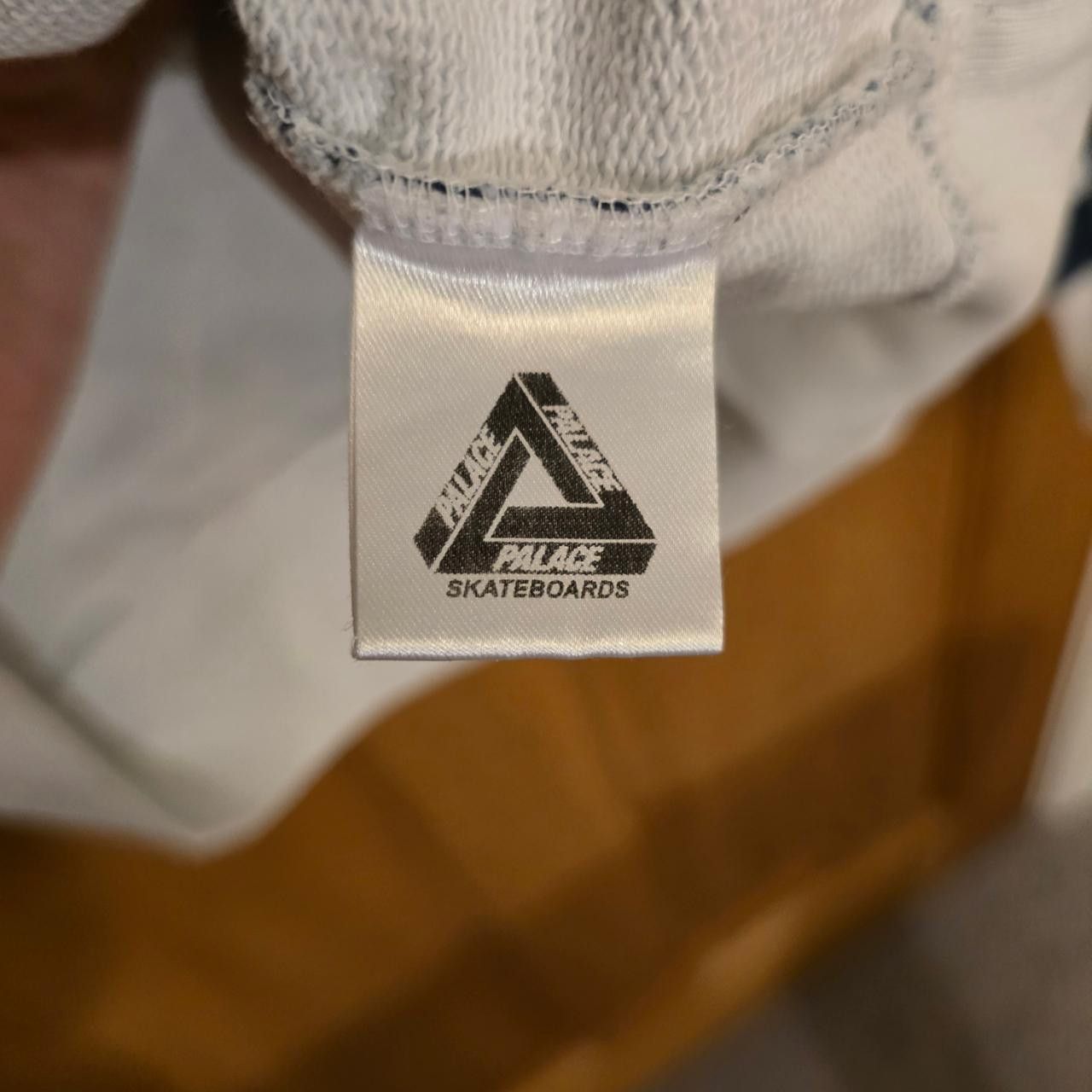 Palace Palace Men's White and Navy Hoodie Size US M / EU 48-50 / 2 - 5 Thumbnail