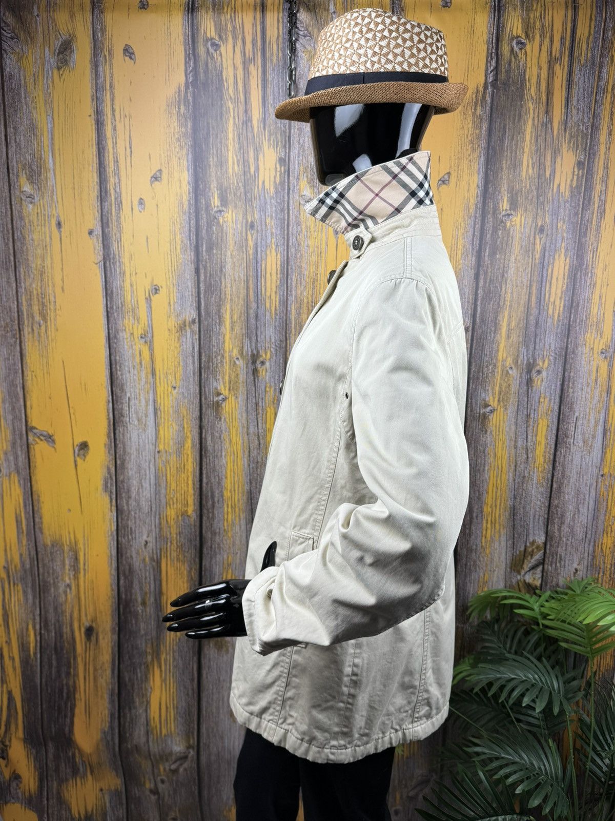 Burberry Burberry London Woman Trench Jacket Vintage Size M Size M / US 6-8 / IT 42-44 - 2 Thumbnail