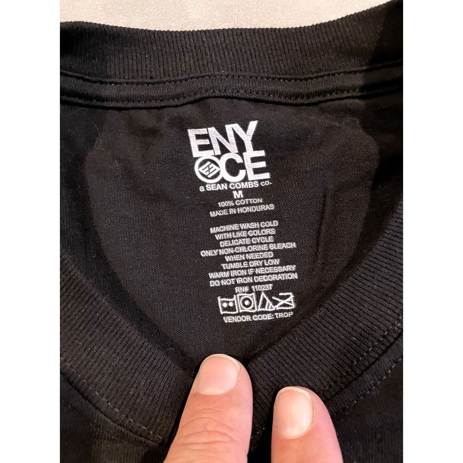 Enyce NWOT Enyce STICK AND MOVE Joe Louis Short Sleeve Shirt Mens Medium Size US M / EU 48-50 / 2 - 3 Thumbnail
