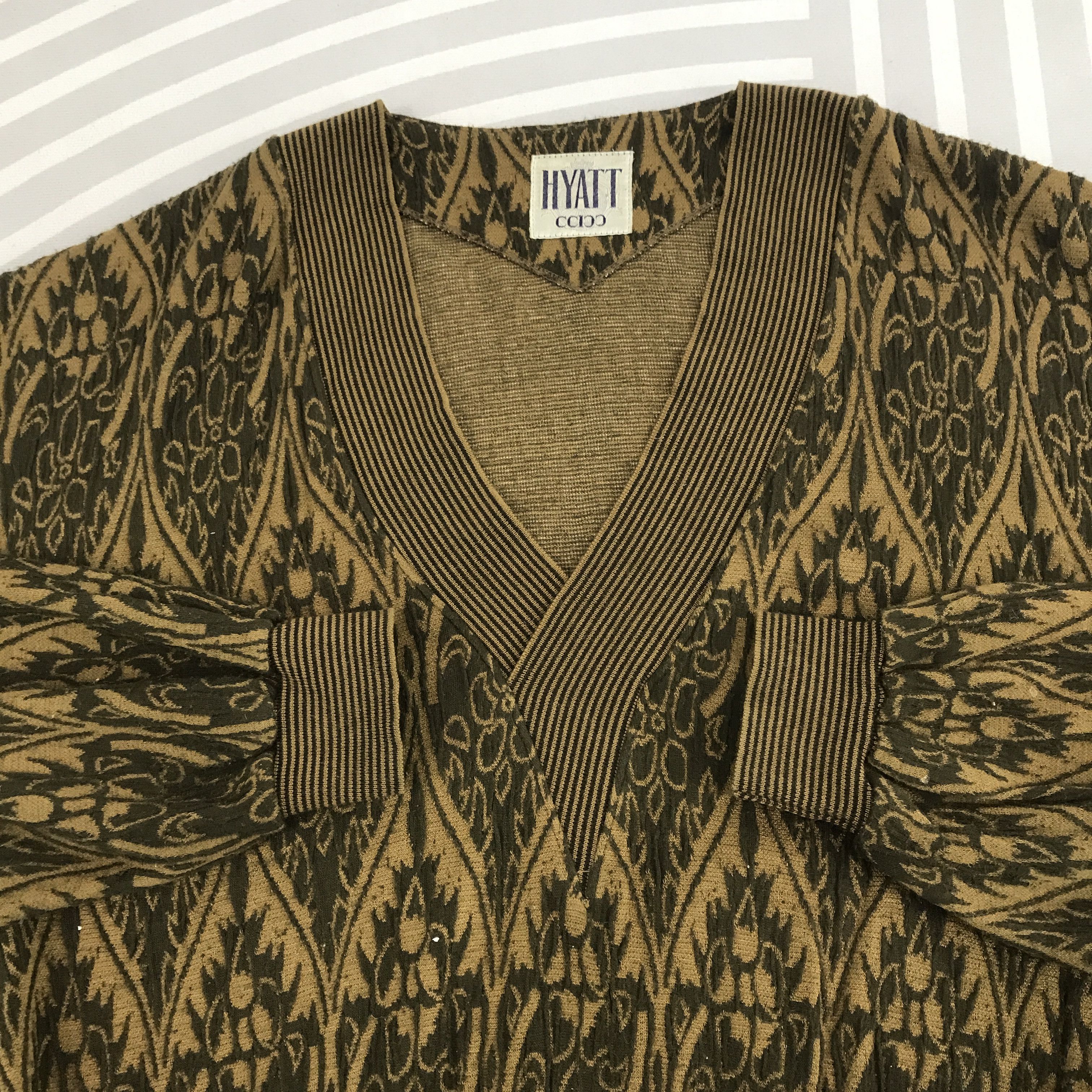 Colette Hyatt × Japanese Brand × Vintage Vintage Hyatt college Rare design style Japan sweatshirt Size US L / EU 52-54 / 3 - 7 Thumbnail