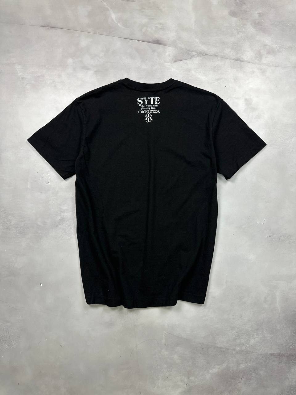 Yohji Yamamoto Ss25 Yohji Yamamoto S'Yte Koichi Iyoda Tee(Blk/2) Size US M / EU 48-50 / 2 - 3 Thumbnail