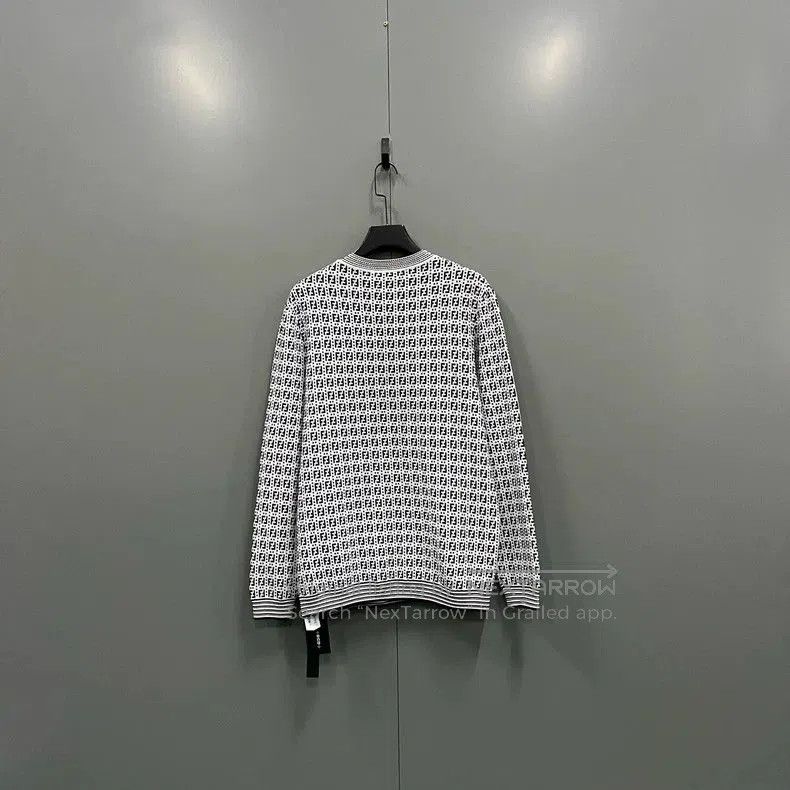 Fendi FENDI FF Logo Round Neck Sweater. Size US XL / EU 56 / 4 - 2 Thumbnail