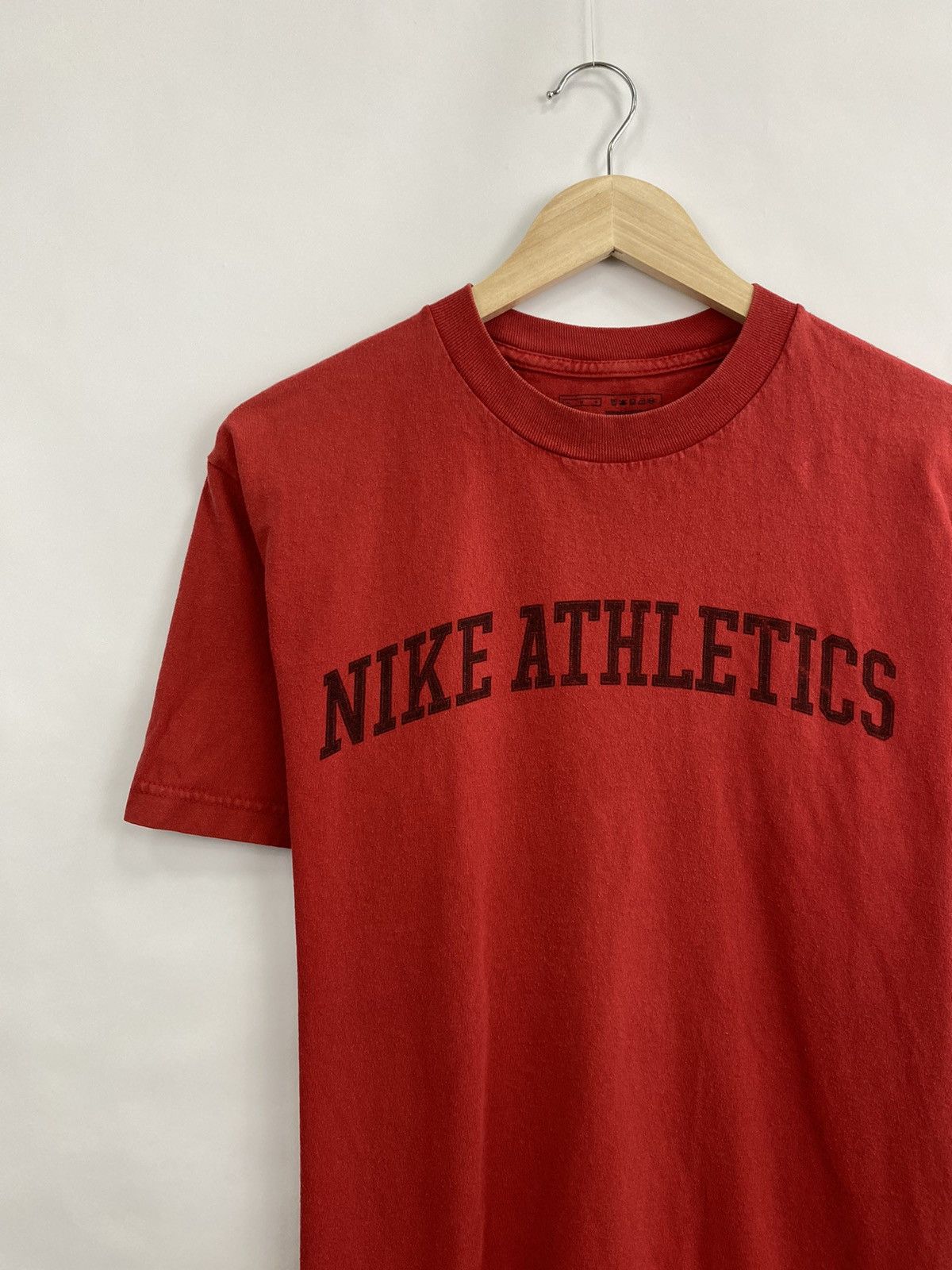 Nike 🇺🇸 Vintage 90s Nike Big Logo T-Shirt Rare Retro Hype Y2K Size US M / EU 48-50 / 2 - 3 Thumbnail
