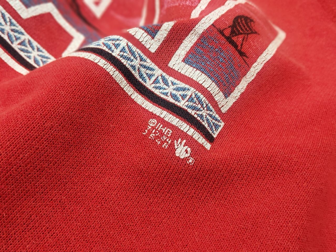 Vintage Vintage 1980s Hawaii Red logo crewneck Sweatshirt USA Made Size US L / EU 52-54 / 3 - 11 Thumbnail