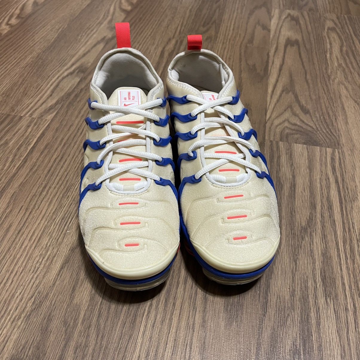 Nike Nike Air VaporMax Plus Coconut Milk Hyper Royal Size US 9 / EU 42 - 5 Thumbnail