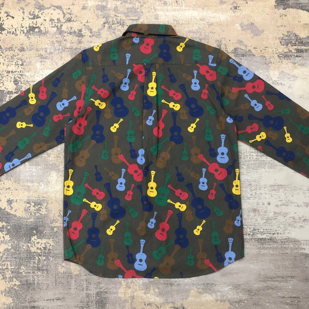 go slow caravan T23 NWT GUITAR THEME BY GO SLOW CARAVAN SHIRTS Size US M / EU 48-50 / 2 - 2 Thumbnail