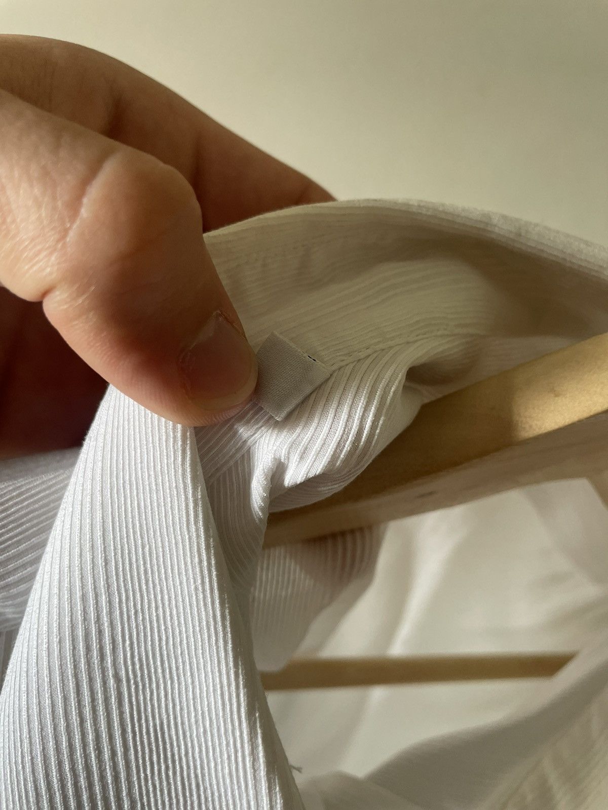 Saint Laurent Paris 2019 White Silk Ribbed Shirt Size US M / EU 48-50 / 2 - 15 Thumbnail
