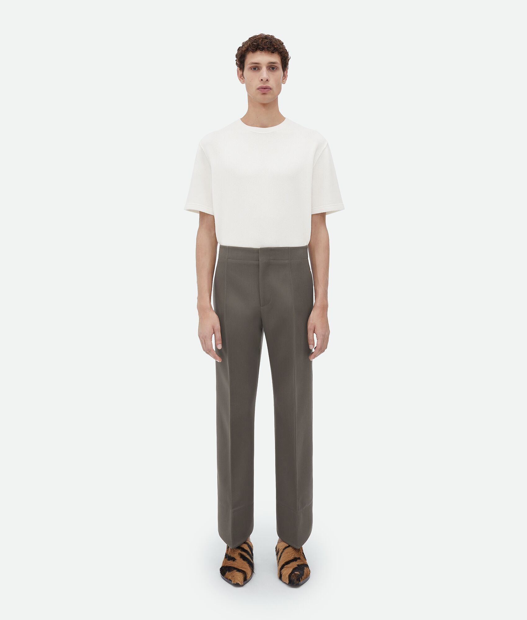 Bottega Veneta o1n1vont0125 Curved Shape Wool Pant in Olive Size US 32 / EU 48 - 1 Thumbnail