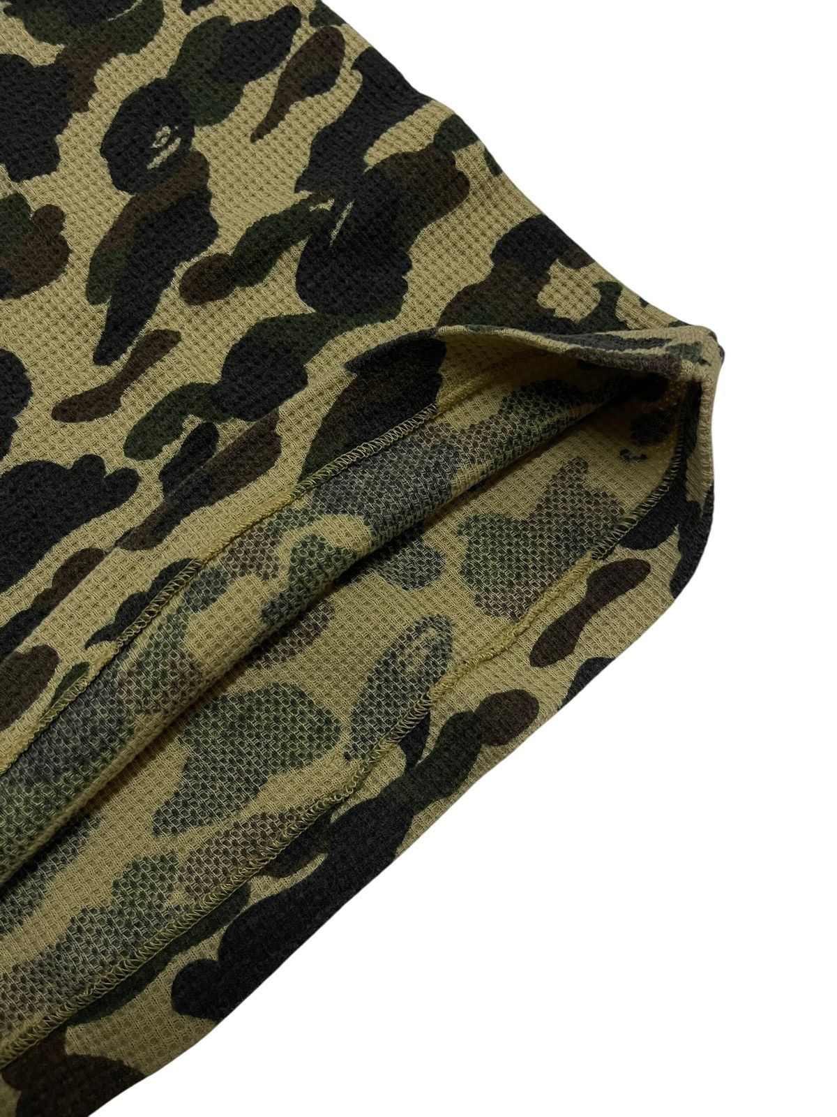 Bape × Vintage Rare Vintage Camo Ringer BAPE Size US M / EU 48-50 / 2 - 4 Thumbnail