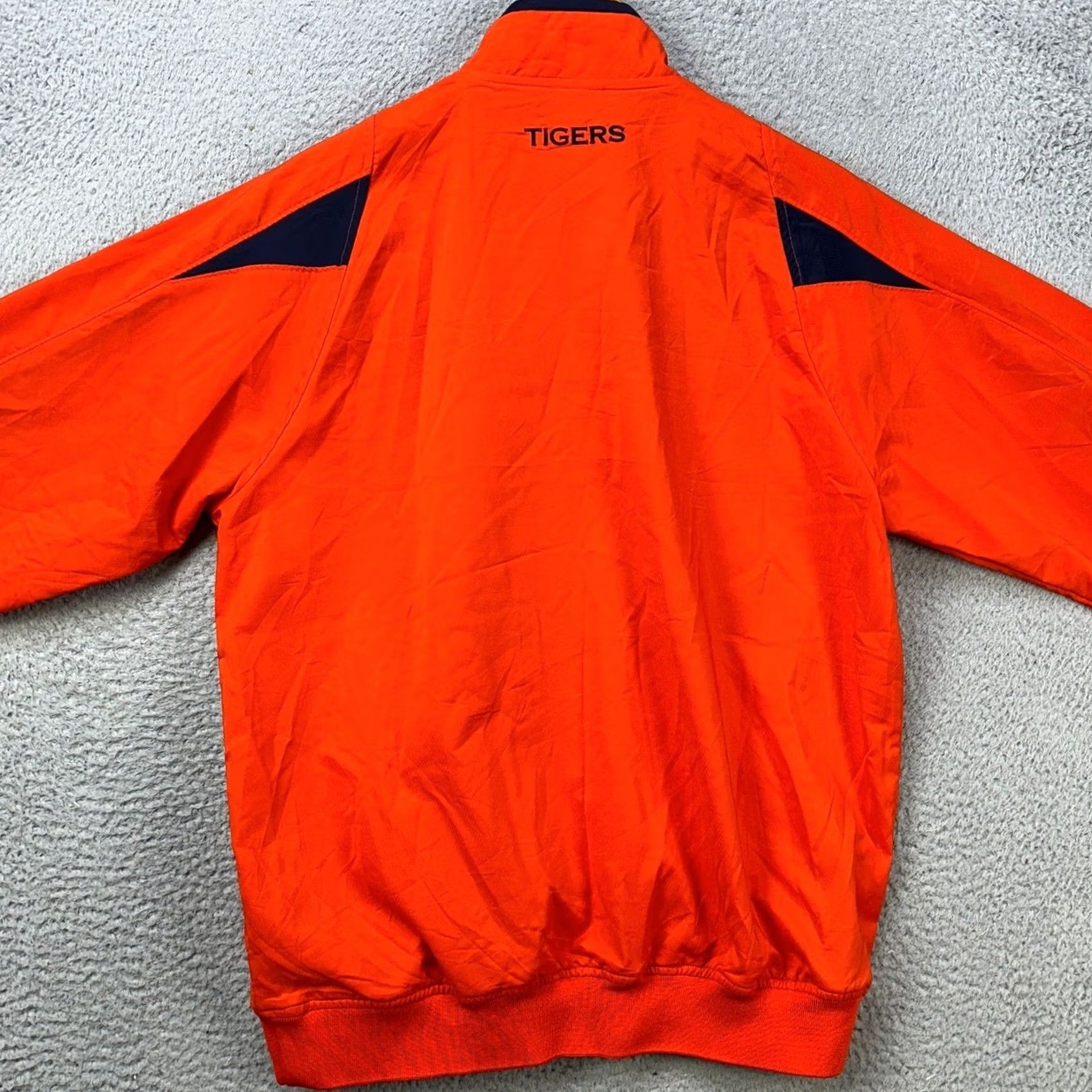 Under Armour Under Armour Jacket Mens Medium Red Quarter Zip Auburn Tigers Logo Basketball Breathable Zip Short Sleeve Long Sleeve Activewear Vintage: No Size US M / EU 48-50 / 2 - 3 Thumbnail