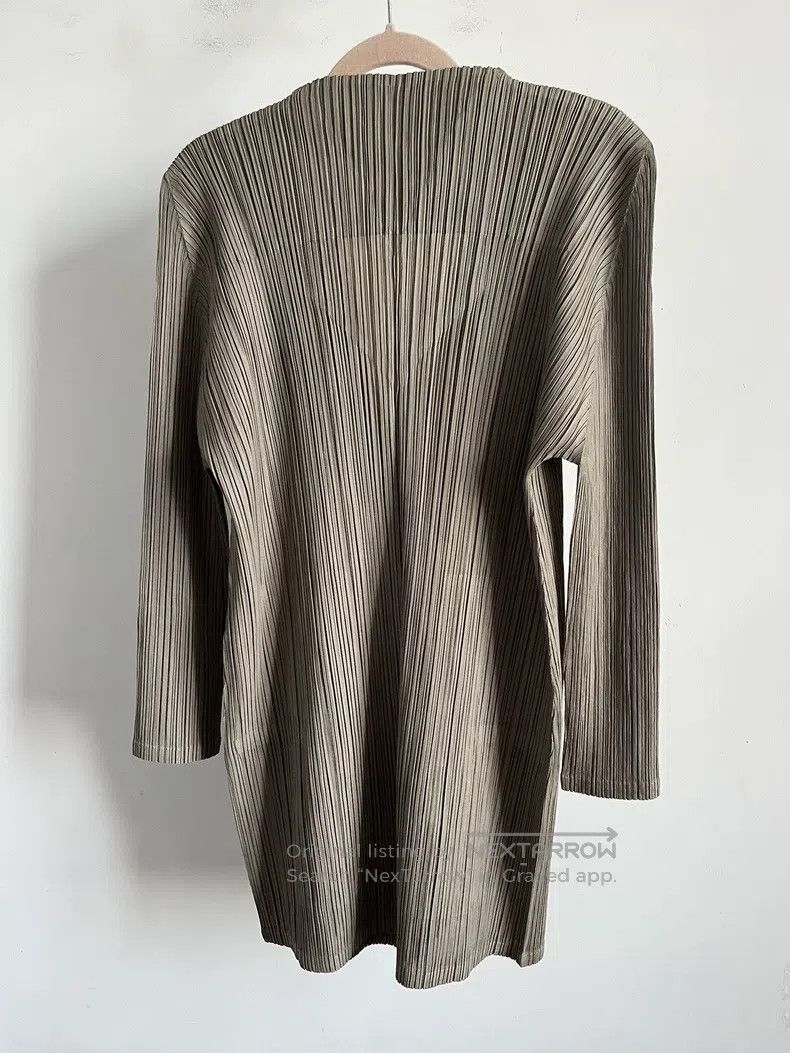 Issey Miyake Issey Miyake Gray Coat Size L / US 10 / IT 46 - 2 Thumbnail