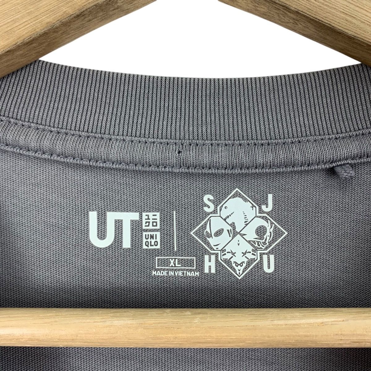 Anime × Japanese Brand × Uniqlo EVANGELION x UT neon genesis Anime tee Size US XL / EU 56 / 4 - 3 Thumbnail