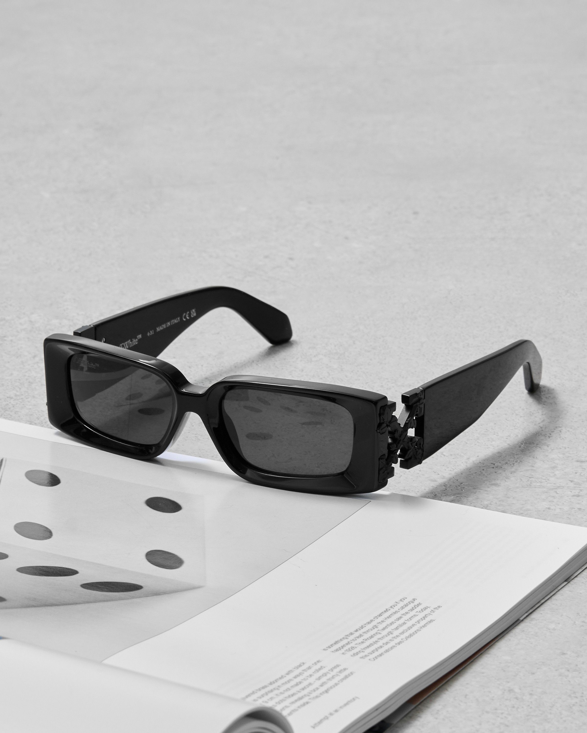 Off-White OFF WHITE Roma Sunglasses Size ONE SIZE - 1 Thumbnail