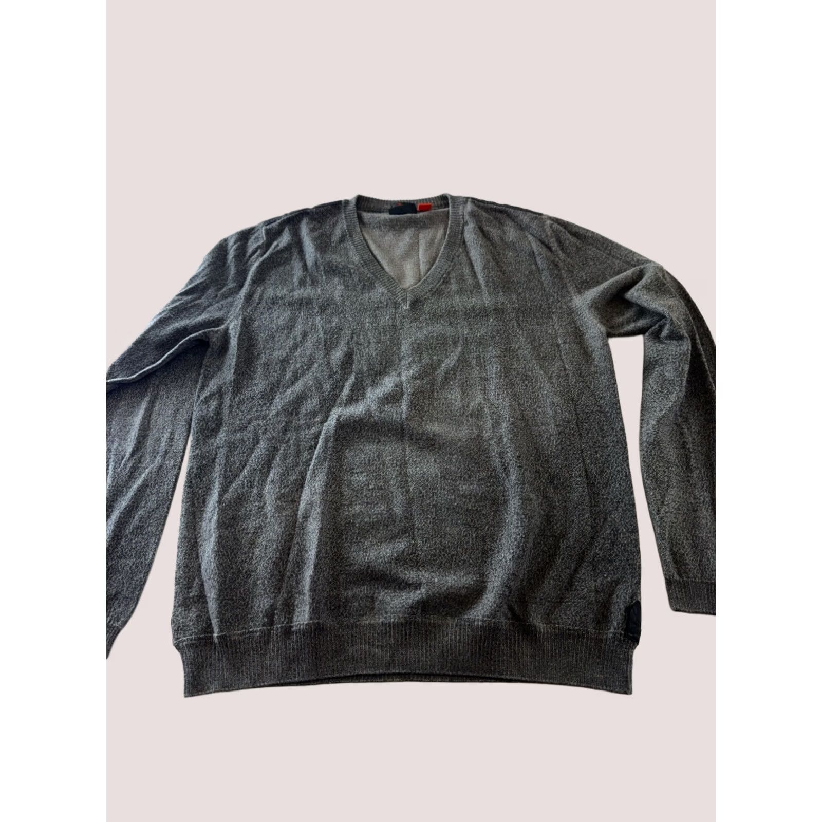 Hugo Boss Hugo Boss Forever Unique Vneck SWEATER Large L Mens Cardigan? Size US L / EU 52-54 / 3 - 1 Thumbnail