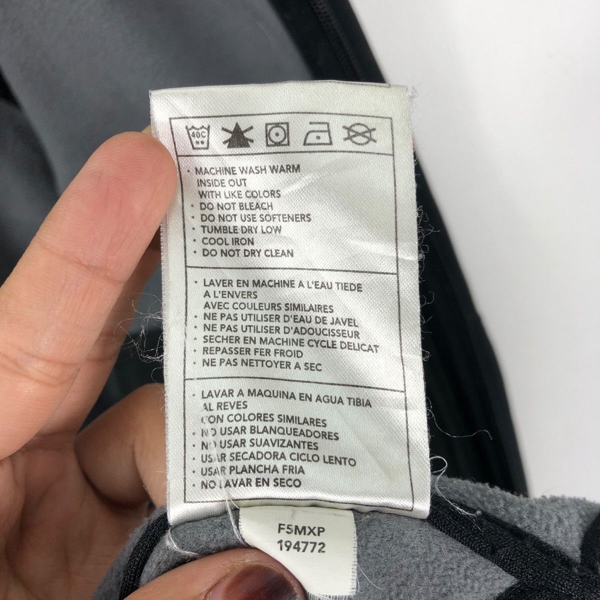 Nike × Vintage Vintage Y2k NIKE SWOOSH SPORTSWEAR Essential Jumper Size US XXL / EU 58 / 5 - 10 Thumbnail