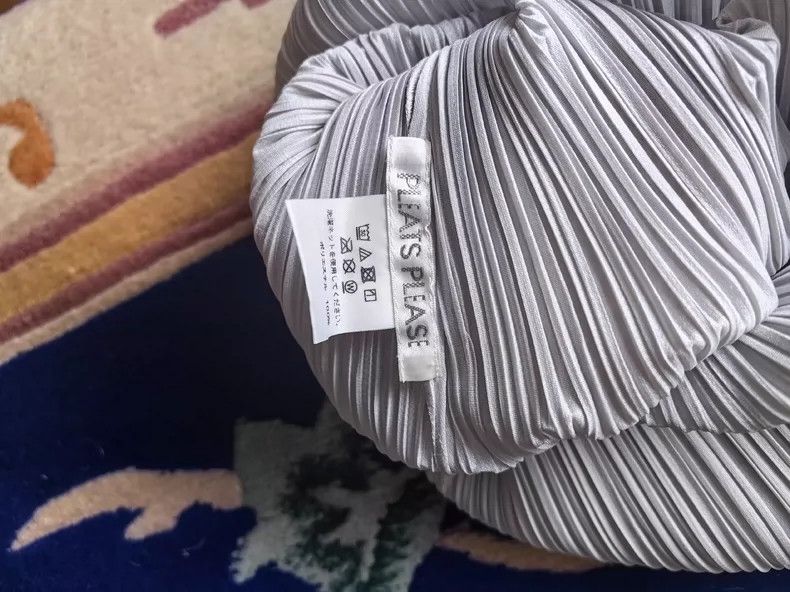 Issey Miyake issey miyake size：3 Light gray vest skirt 2506-Nextarrow Size XXS / US 00 / IT 34 - 4 Thumbnail