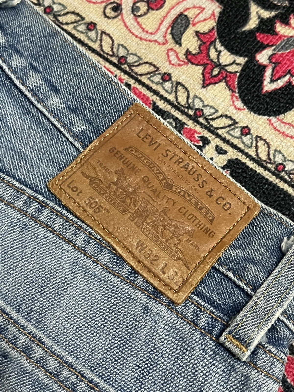 Levi's Levi’s 505 Big E Non Selvedge Made in Usa Distress Blue Jean Size US 32 / EU 48 - 8 Thumbnail