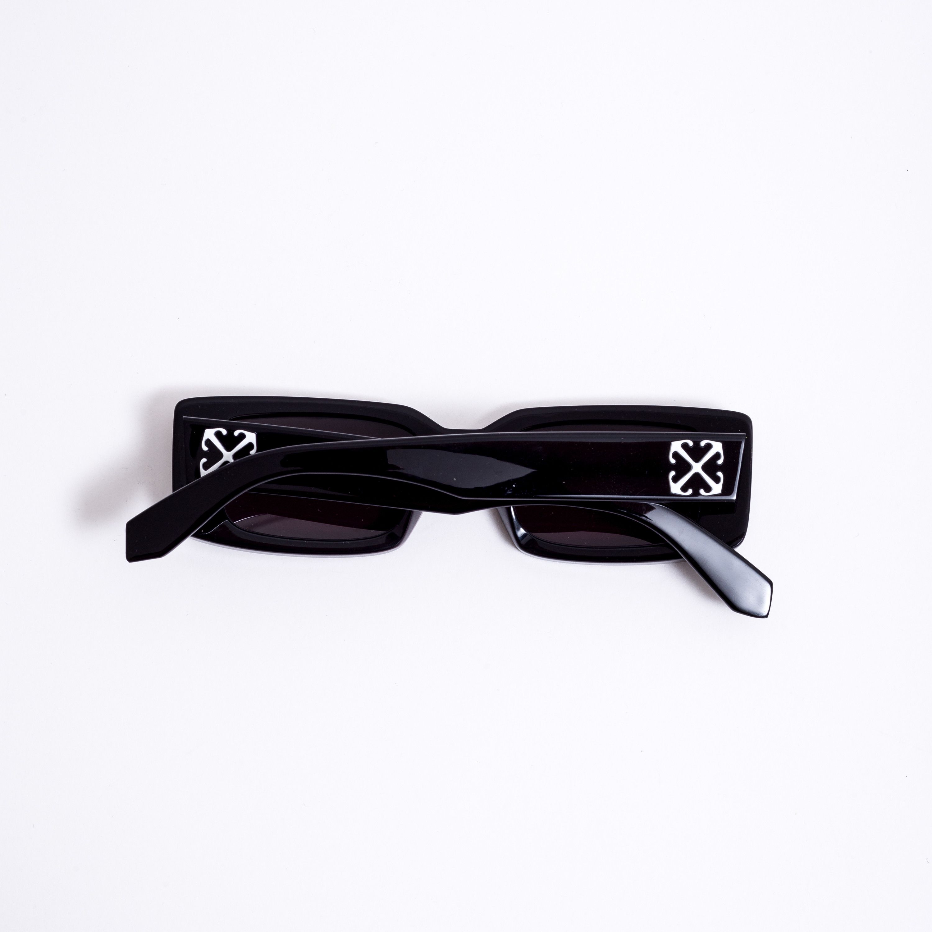 Off-White OFF WHITE Arthur Sunglasses BLACK DARK GREY Size ONE SIZE - 10 Thumbnail
