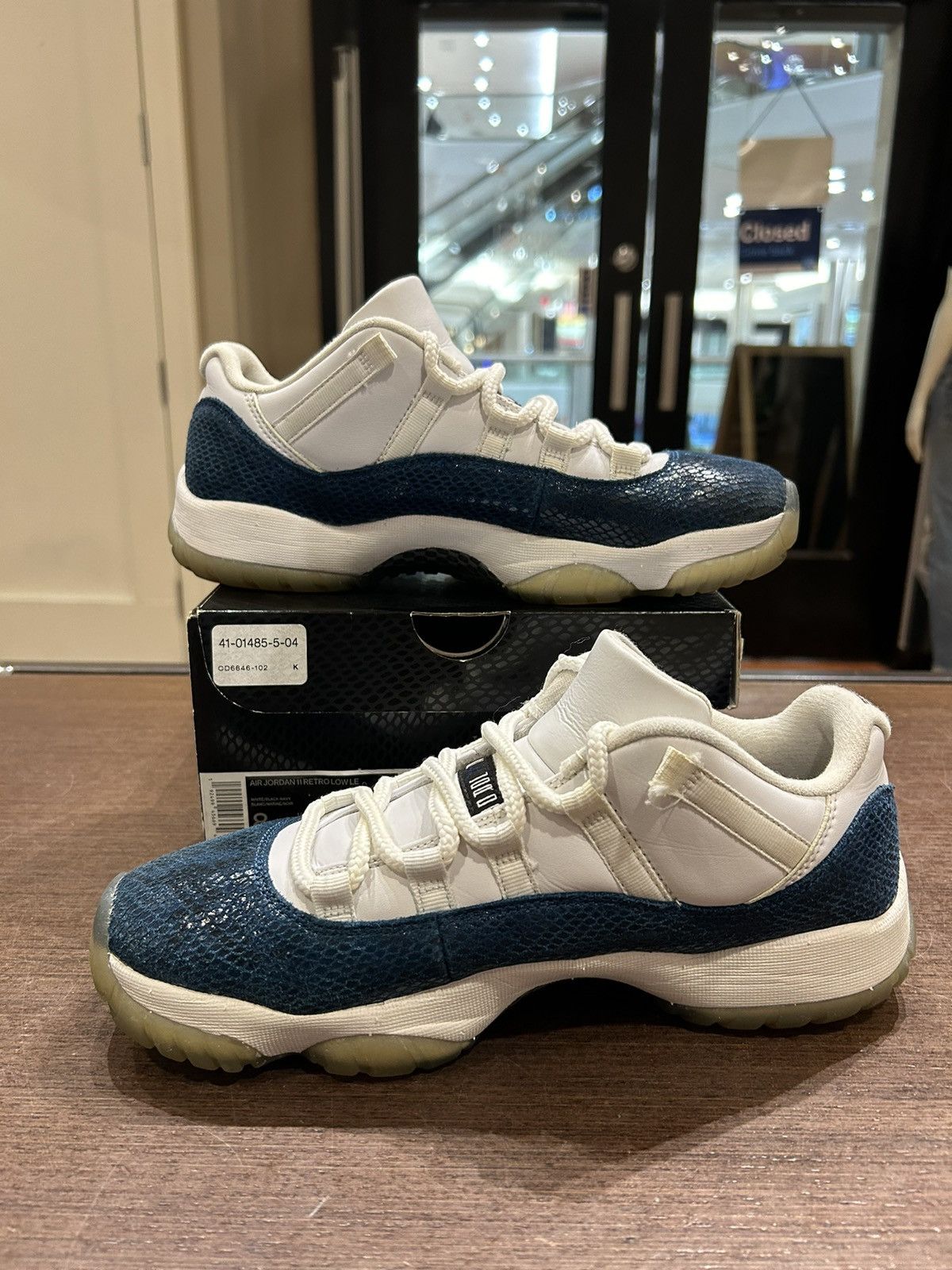 Jordan Brand Jordan 11 Low ‘Navy Snakeskin’ Size US 8 / EU 41 - 2 Thumbnail