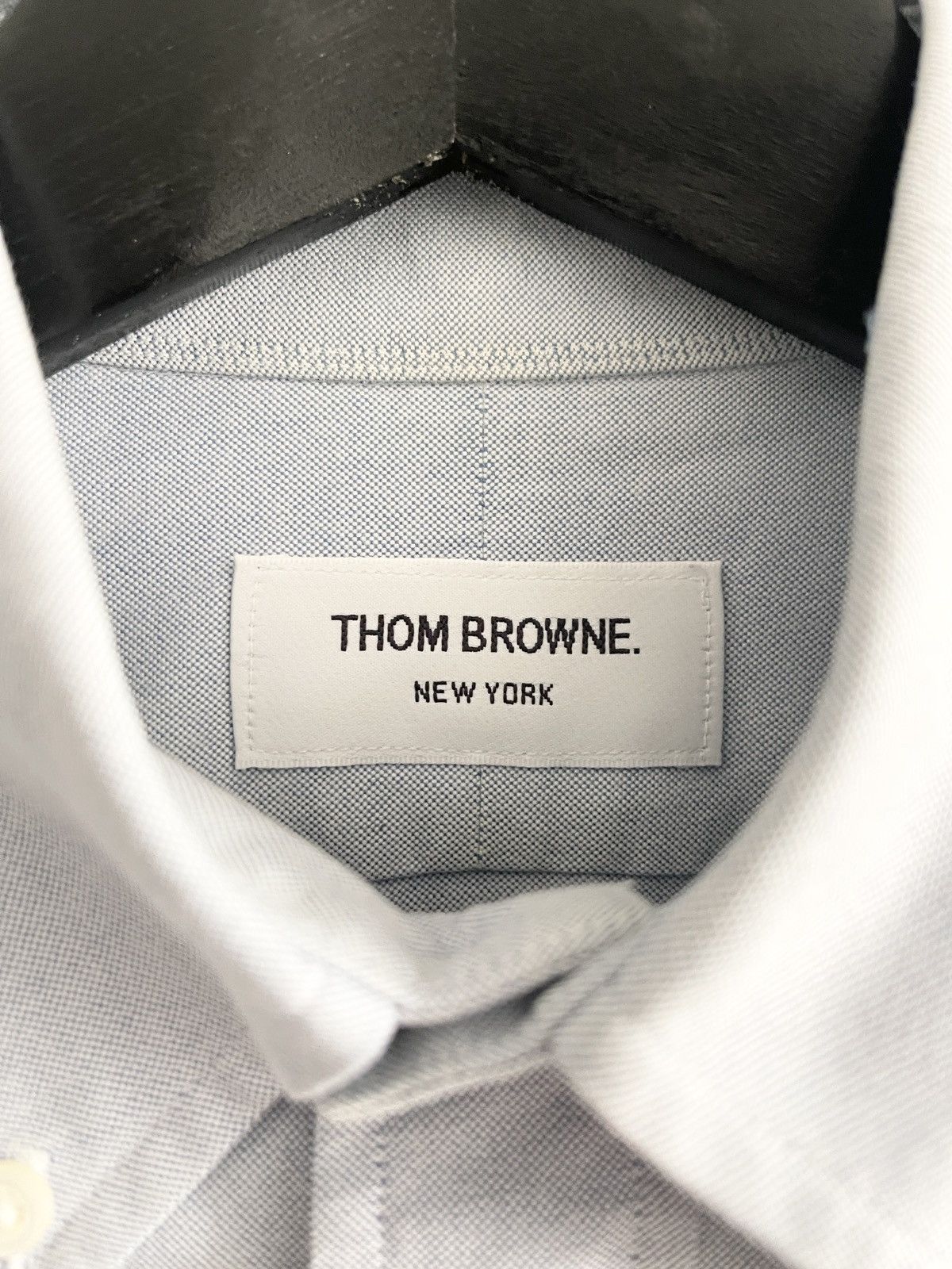 Thom Browne STEAL! 2015 Thom Browne Cotton Oxford White Armband Shirt Size US M / EU 48-50 / 2 - 7 Thumbnail