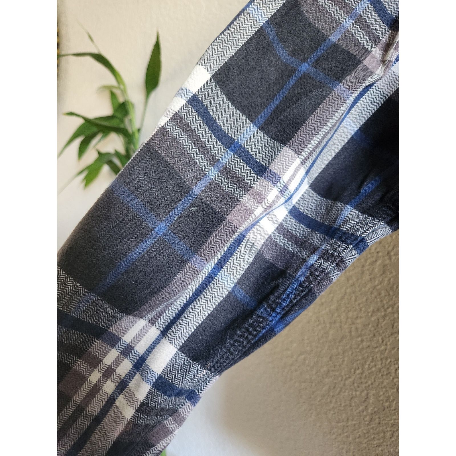 Carhartt Carhartt Men's Original Fit Long Sleeve Plaid Work FlannelXL Size US XL / EU 56 / 4 - 4 Thumbnail