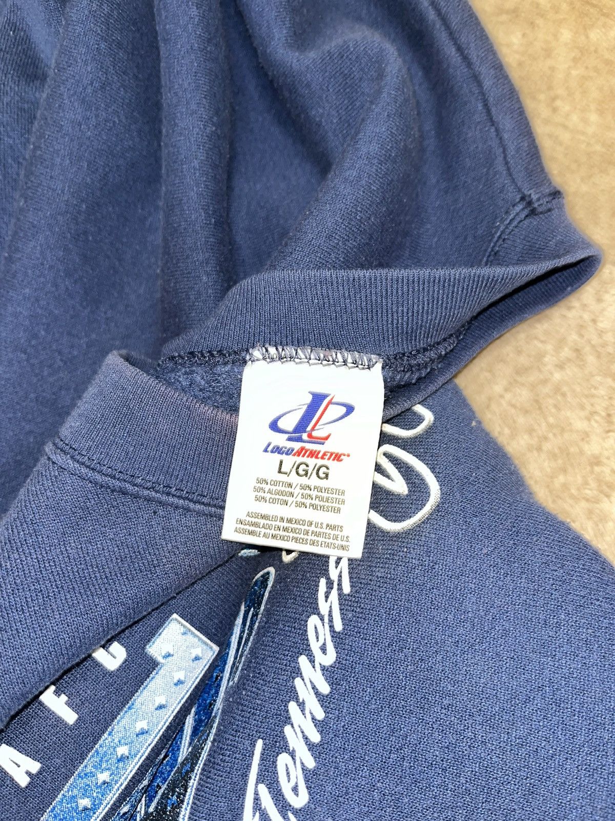NFL × Vintage Vintage 2000s Tennessee Titans SweatshirT Size US L / EU 52-54 / 3 - 3 Thumbnail