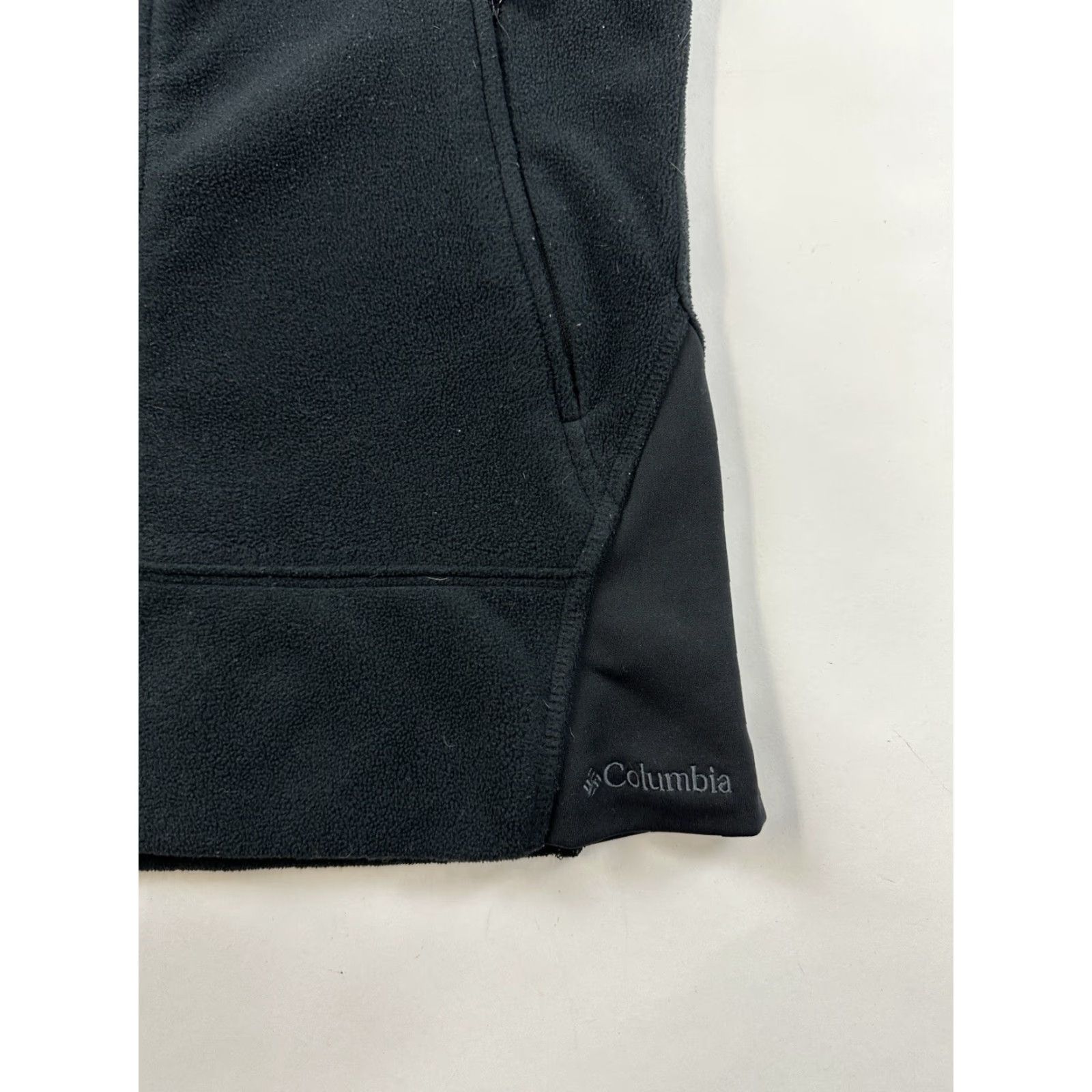 Vintage Columbia Fleece Vest Women’s Small Black Sleeveless Size S / US 4 / IT 40 - 2 Thumbnail