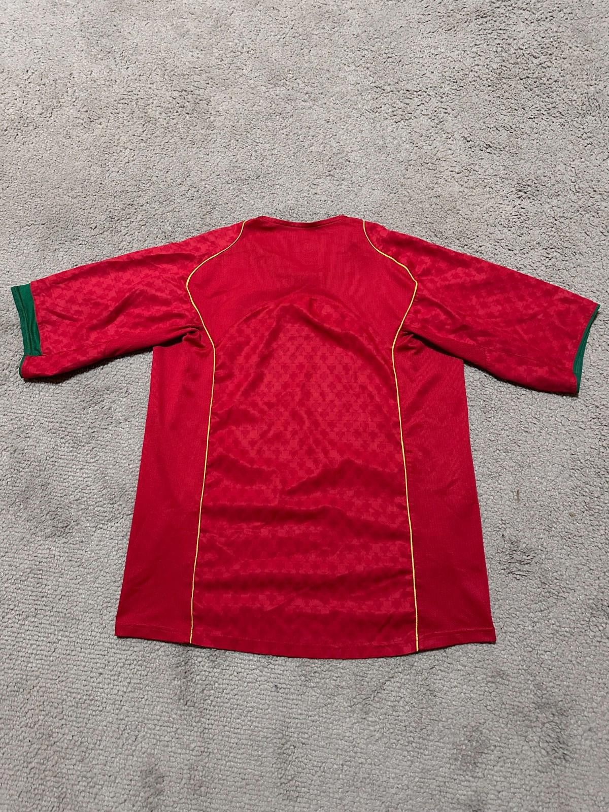 Nike Portugal 2004/2006 Nike Home Football Shirt Soccer Jersey L Size US L / EU 52-54 / 3 - 6 Thumbnail