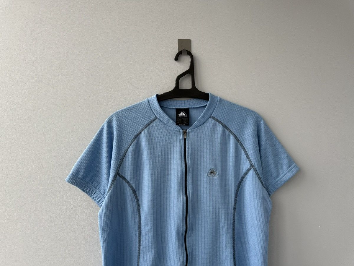 Nike ACG Vintage Nike ACG Tshirt Size M / US 6-8 / IT 42-44 - 2 Thumbnail