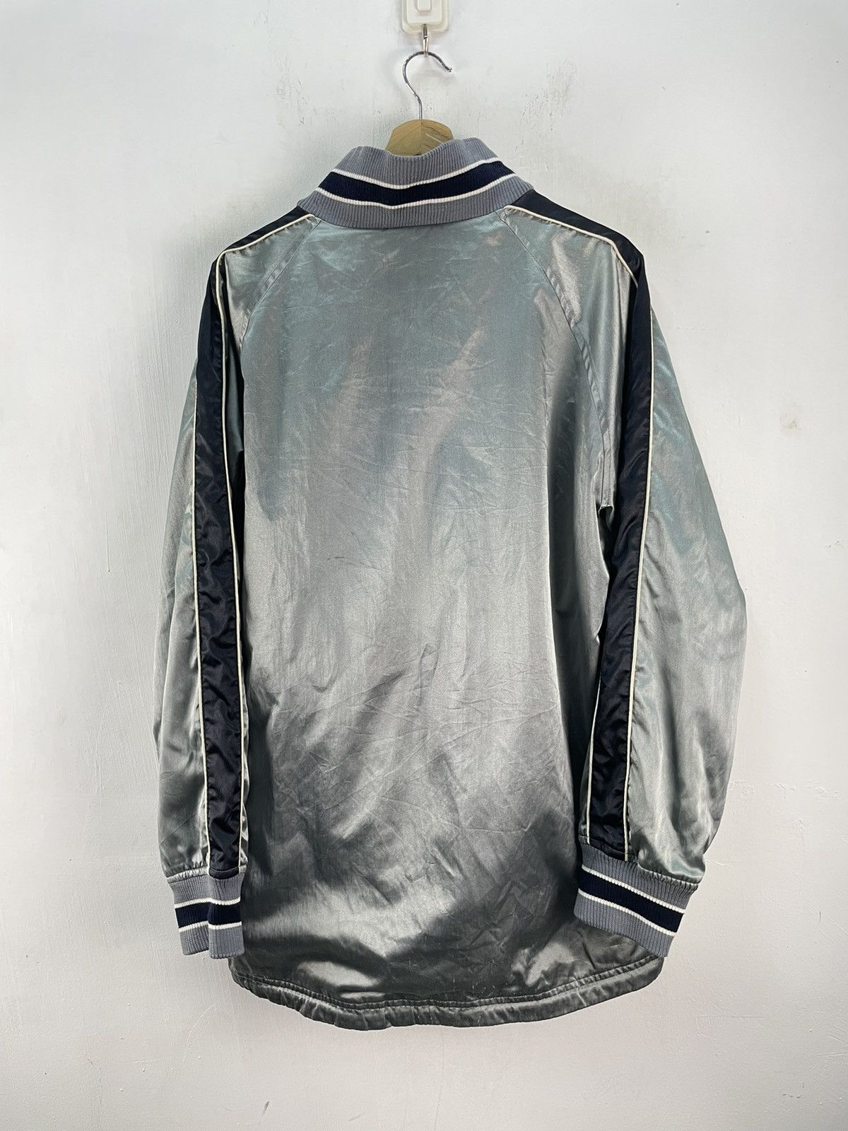 NFL Vintage 90s Los Angeles Raiders Satin Bomber Jacket NFL Size US L / EU 52-54 / 3 - 6 Thumbnail