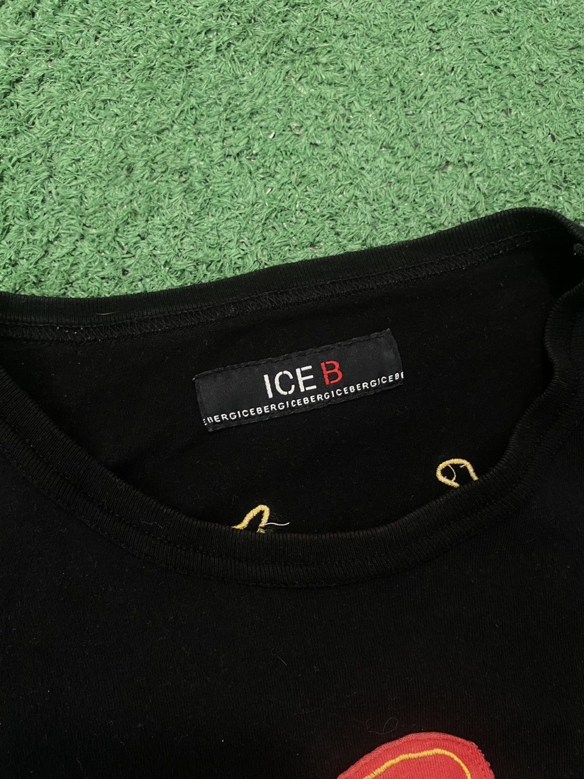 Iceberg Iceberg x disney tshrit vintage Size US M / EU 48-50 / 2 - 3 Thumbnail