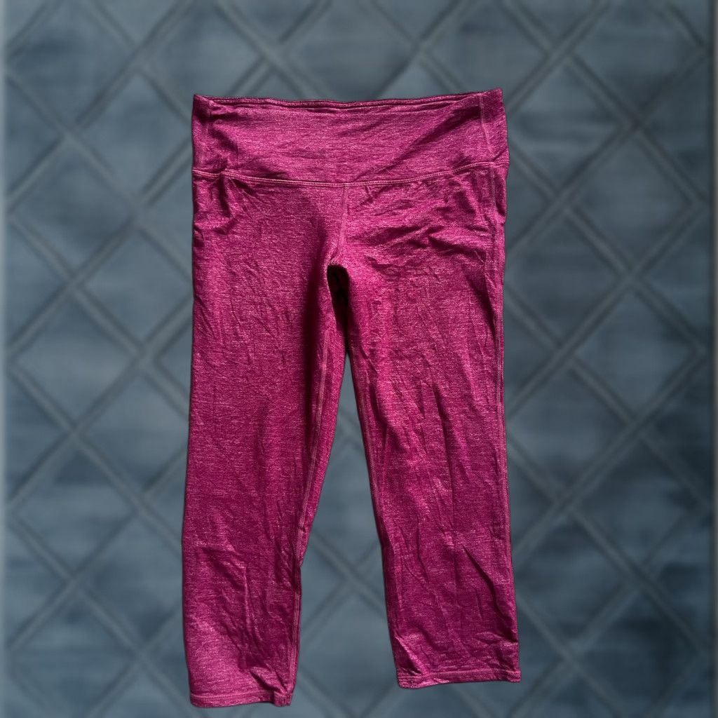 Athleta VINTAGE Athleta Capri Leggings Women's Medium Stretch Pull On Maroon Activewear 20in Inseam Size 32" / US 10 / IT 46 - 1 Thumbnail