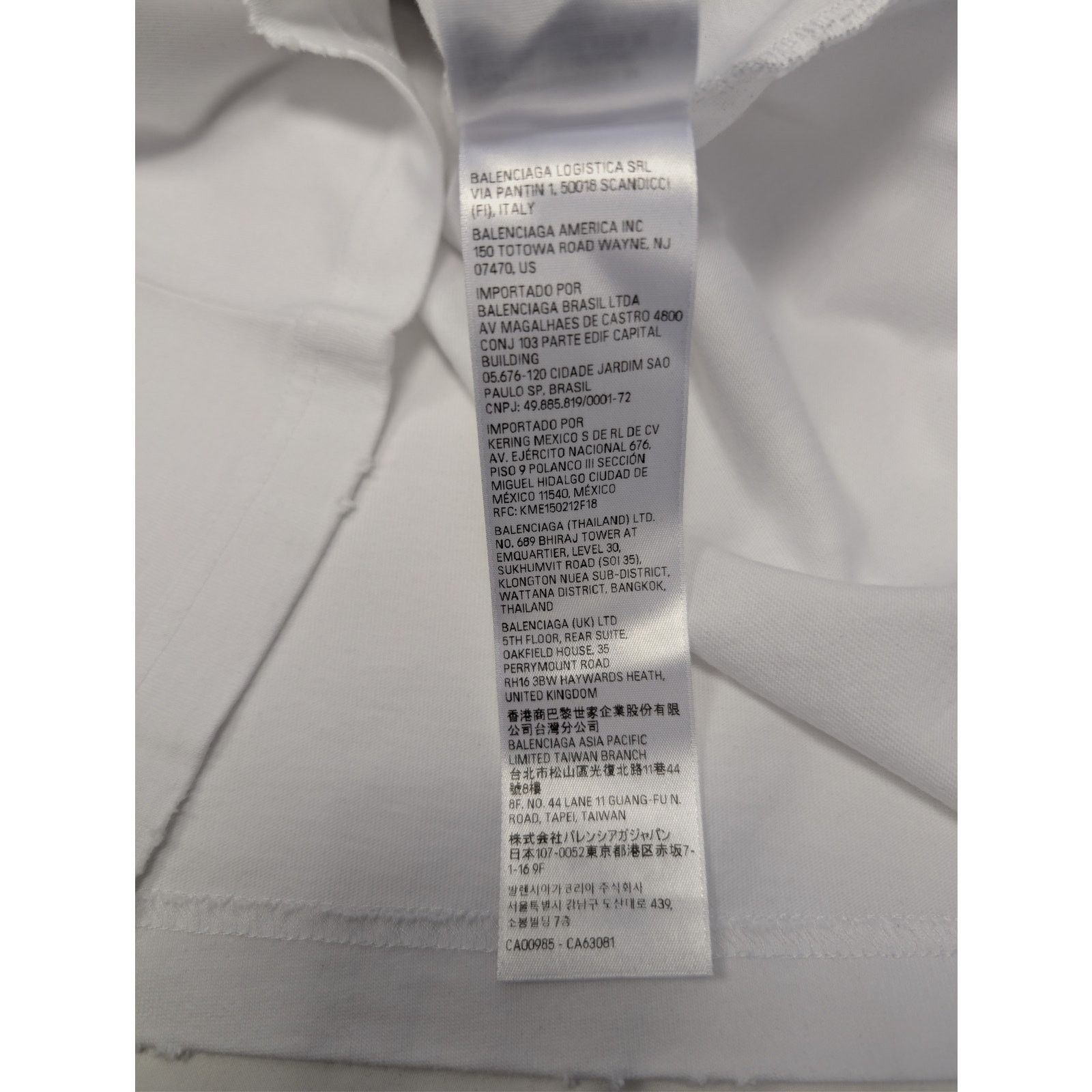 Balenciaga o1rshd1 Hand Drawn BB Icon Vintage Jersey Medium Fit T-Shirt Size US S / EU 44-46 / 1 - 21 Thumbnail
