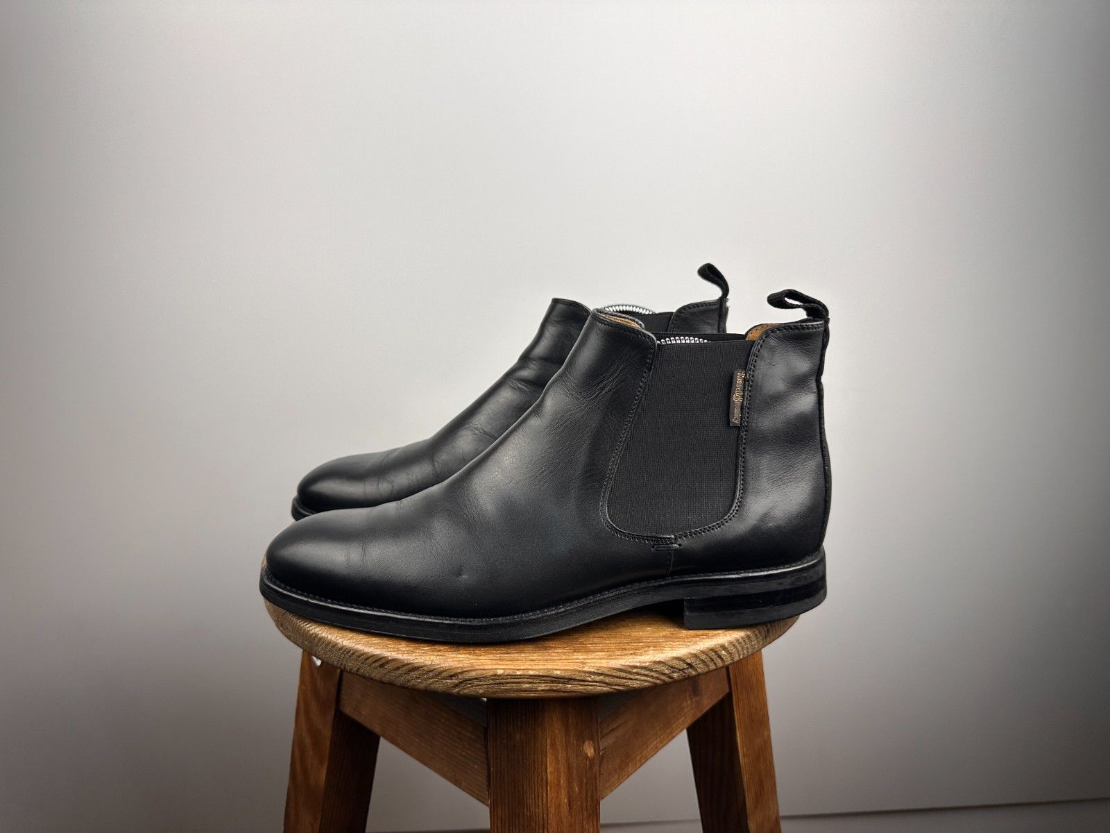 Russell & Bromley Russell & Bromley Black Leather Chelsea Boots Shoes 42 1/2 Size US 9.5 / EU 42-43 - 3 Thumbnail
