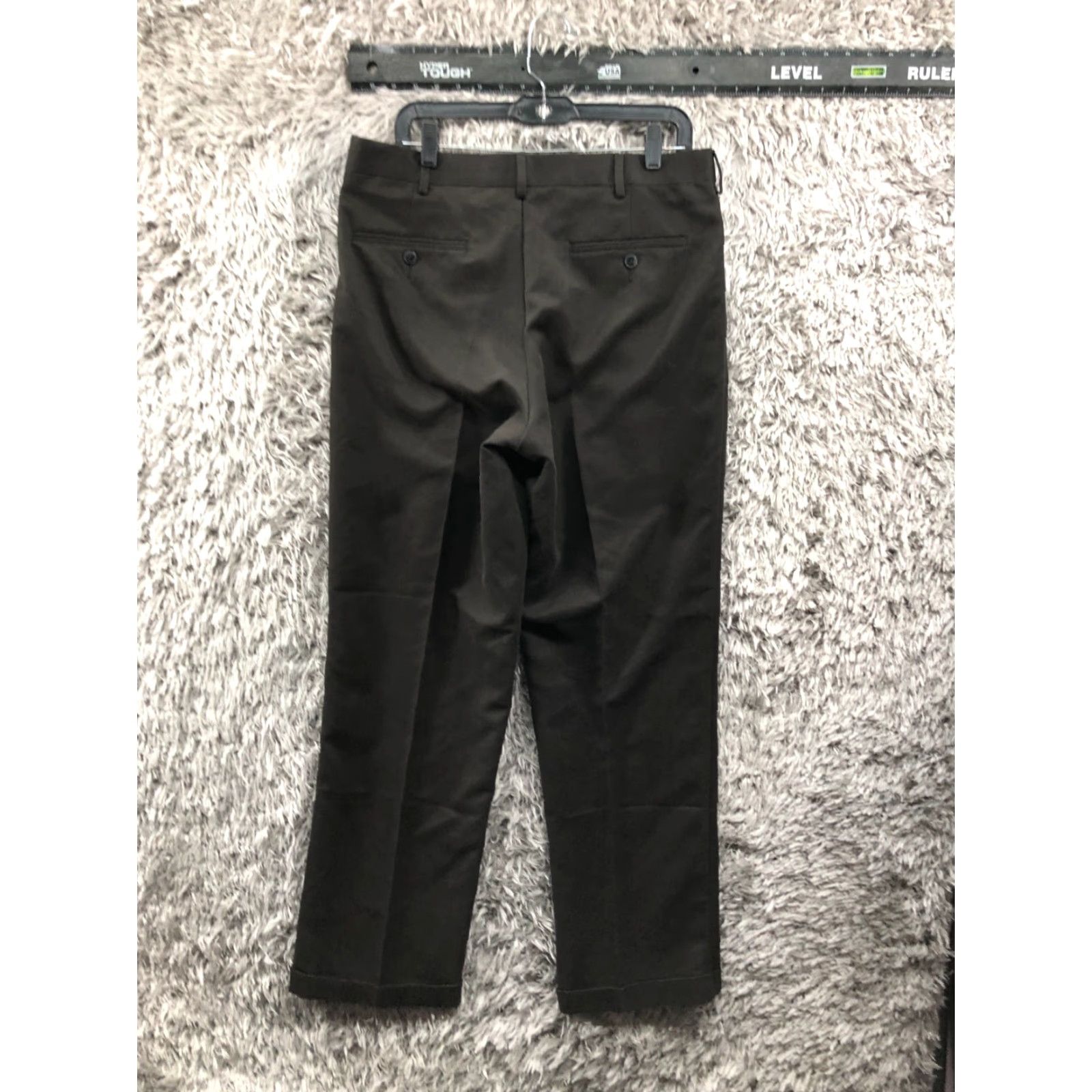 Perry Ellis Perry Ellis Portfolio Pants Mens 34x32 Brown Polyester Pleated Cuffed Dress Pants Regular Men Brown 34 Straight 32 Inseam 34 Waist Vintage No N/A Size US 34 / EU 50 - 5 Thumbnail