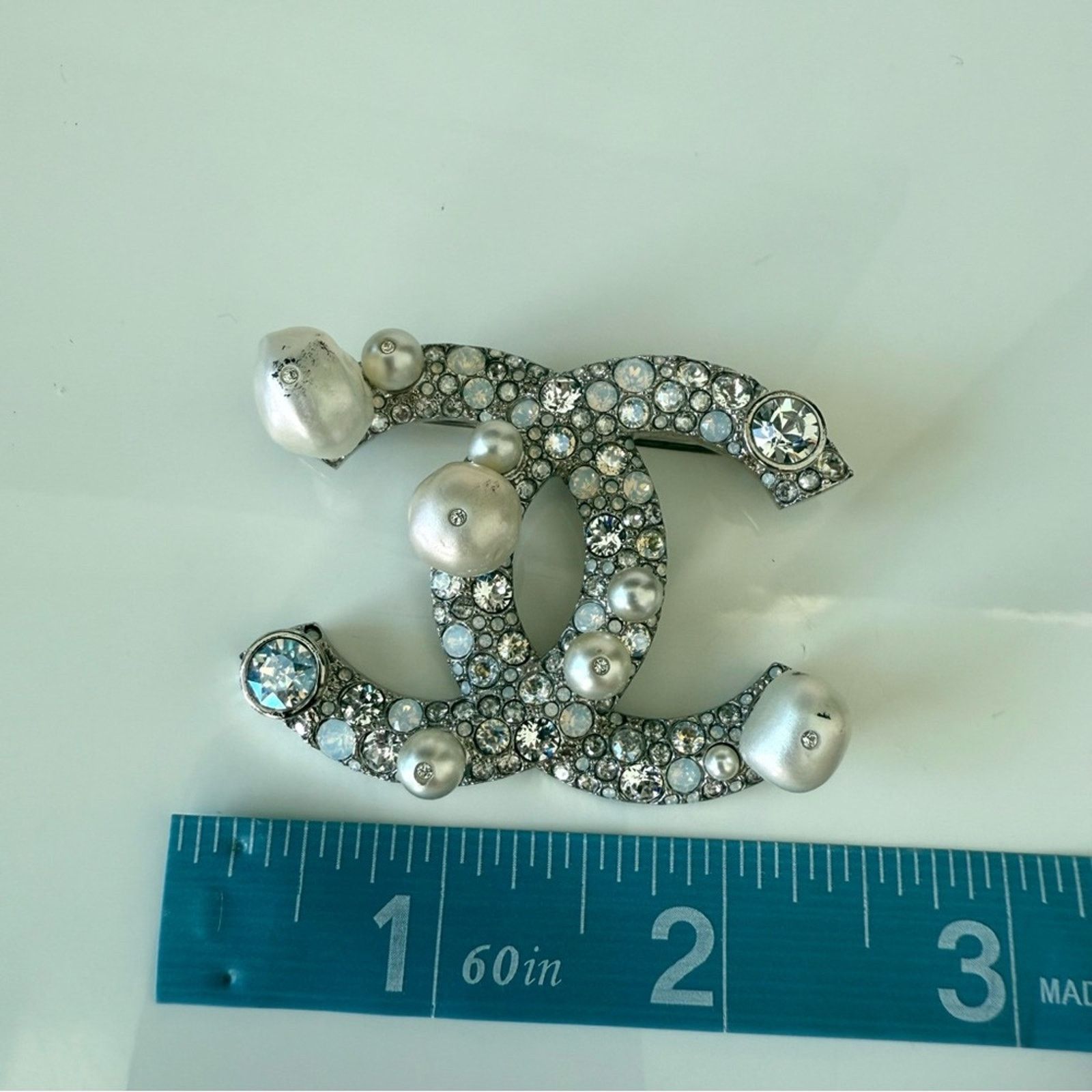 Chanel CHANEL women brooch with natural pearls Authentic 2100$ Size ONE SIZE - 8 Thumbnail