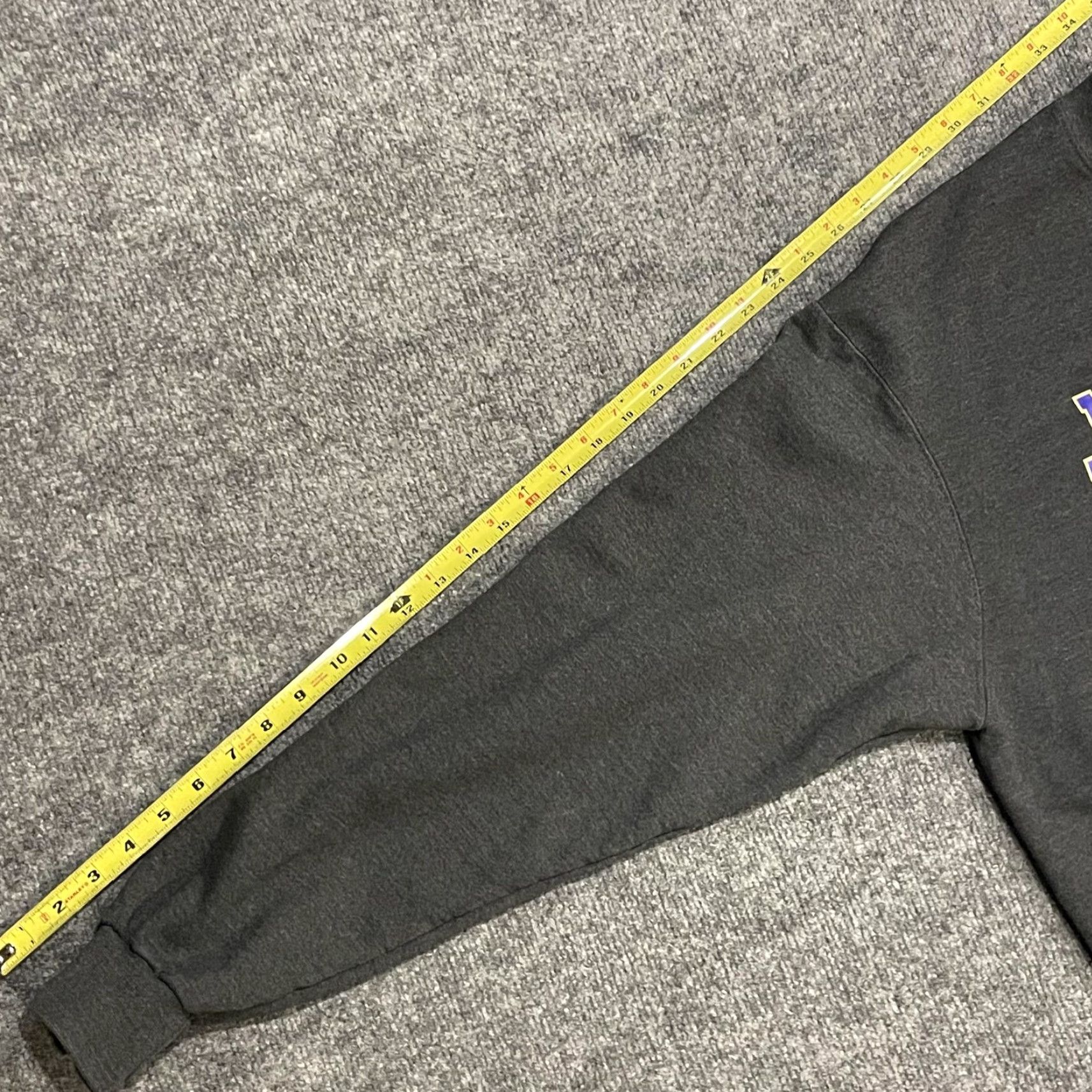 Champion Champion James Madison University Sweatshirt Mens Large Gray Crewneck Pullover Size US L / EU 52-54 / 3 - 7 Thumbnail