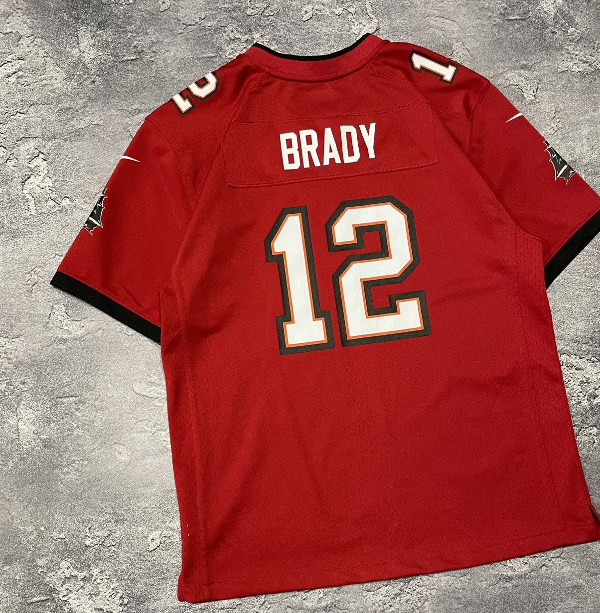 NFL Vintage Nike Tampa Bay Buccaneers #12 Tom Brady NFL Jersey Size US XL / EU 56 / 4 - 6 Thumbnail