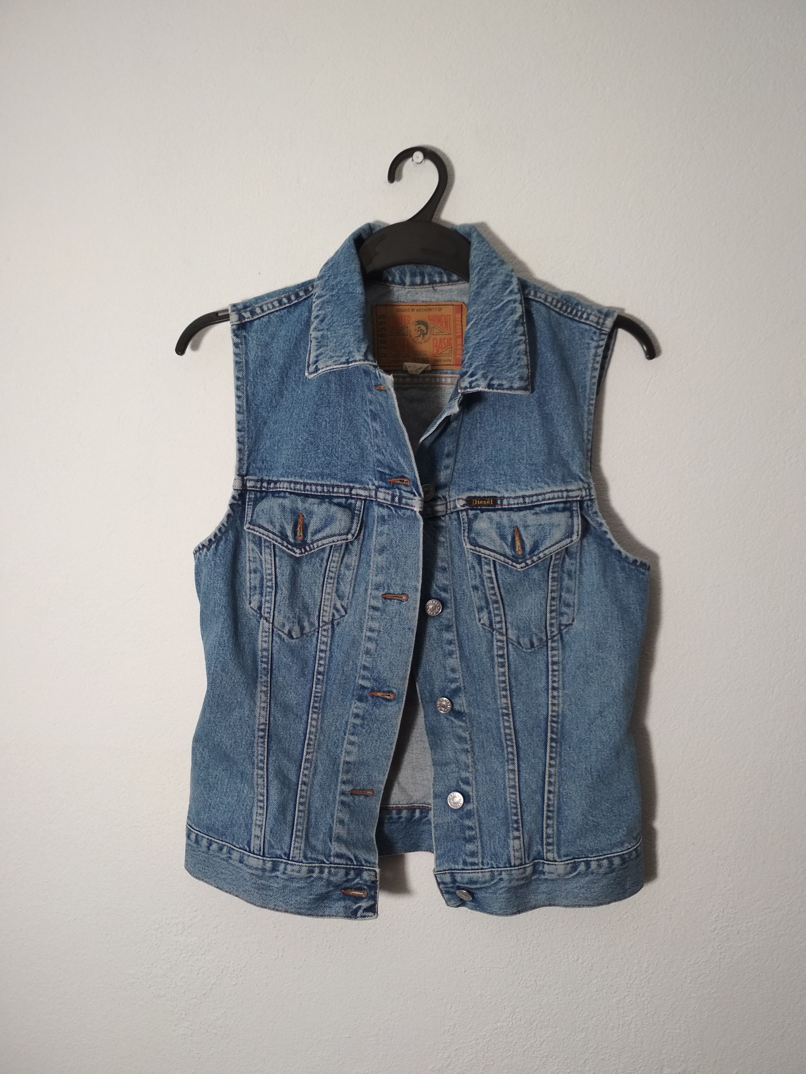 Diesel × Vintage Vintage Diesel Denim Vest made in Italy M Size M / US 6-8 / IT 42-44 - 1 Thumbnail