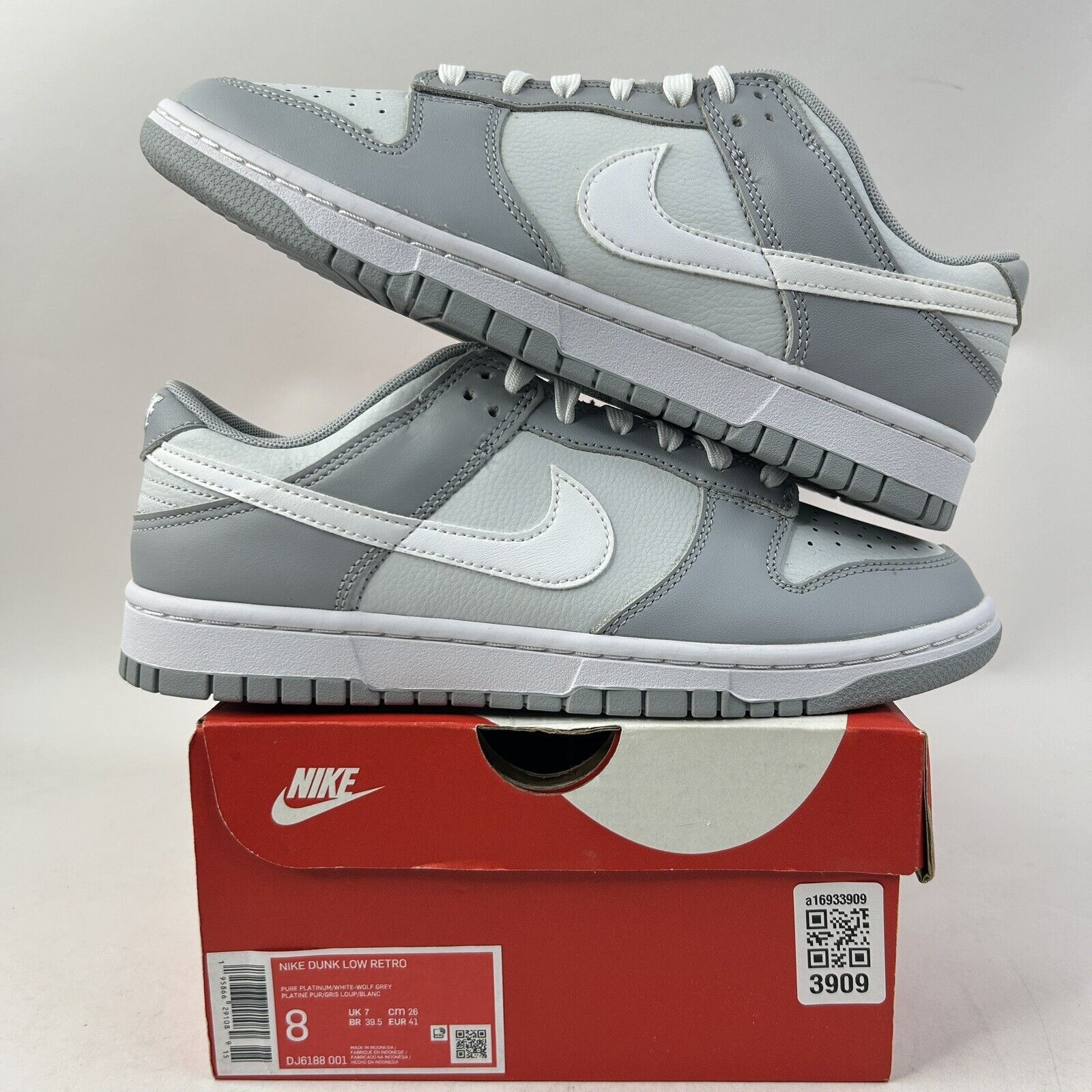 Nike Nike Dunk Low Retro “Pure Platinum Wolf Gray” 2024 Size US 8 / EU 41 - 1 Thumbnail